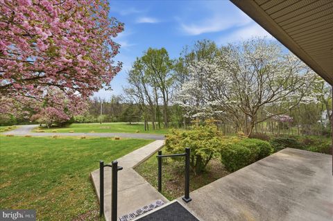 Tiny photo for 238 Comstock Drive, SHEPHERDSTOWN, WV 25443 (MLS # WVBE2048594)