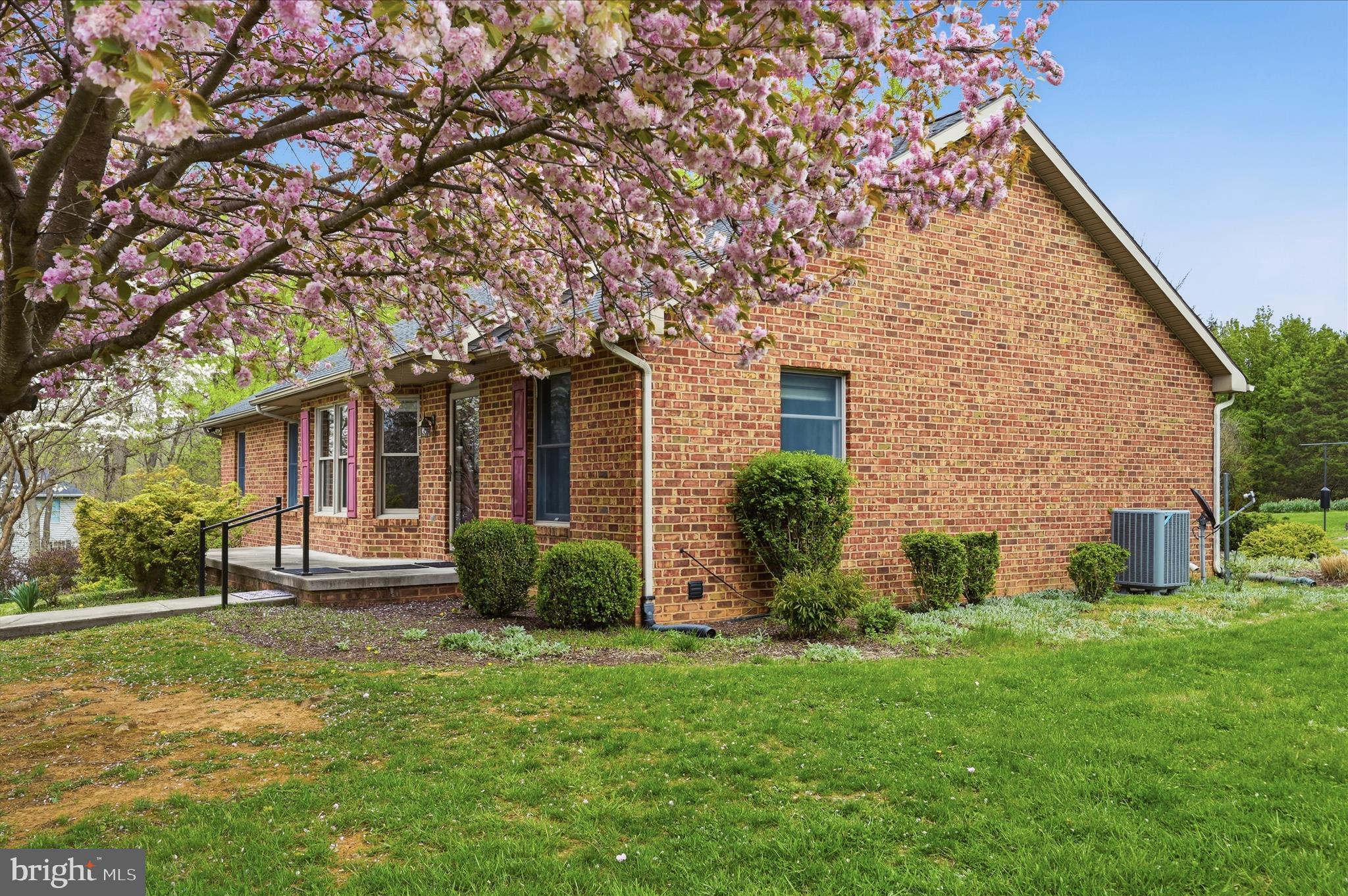 POTOMAC RIVER FARMS - Residential