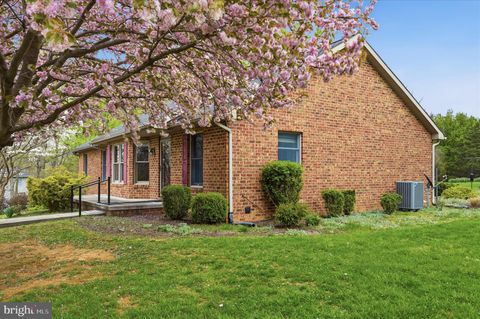 Tiny photo for 238 Comstock Drive, SHEPHERDSTOWN, WV 25443 (MLS # WVBE2048594)