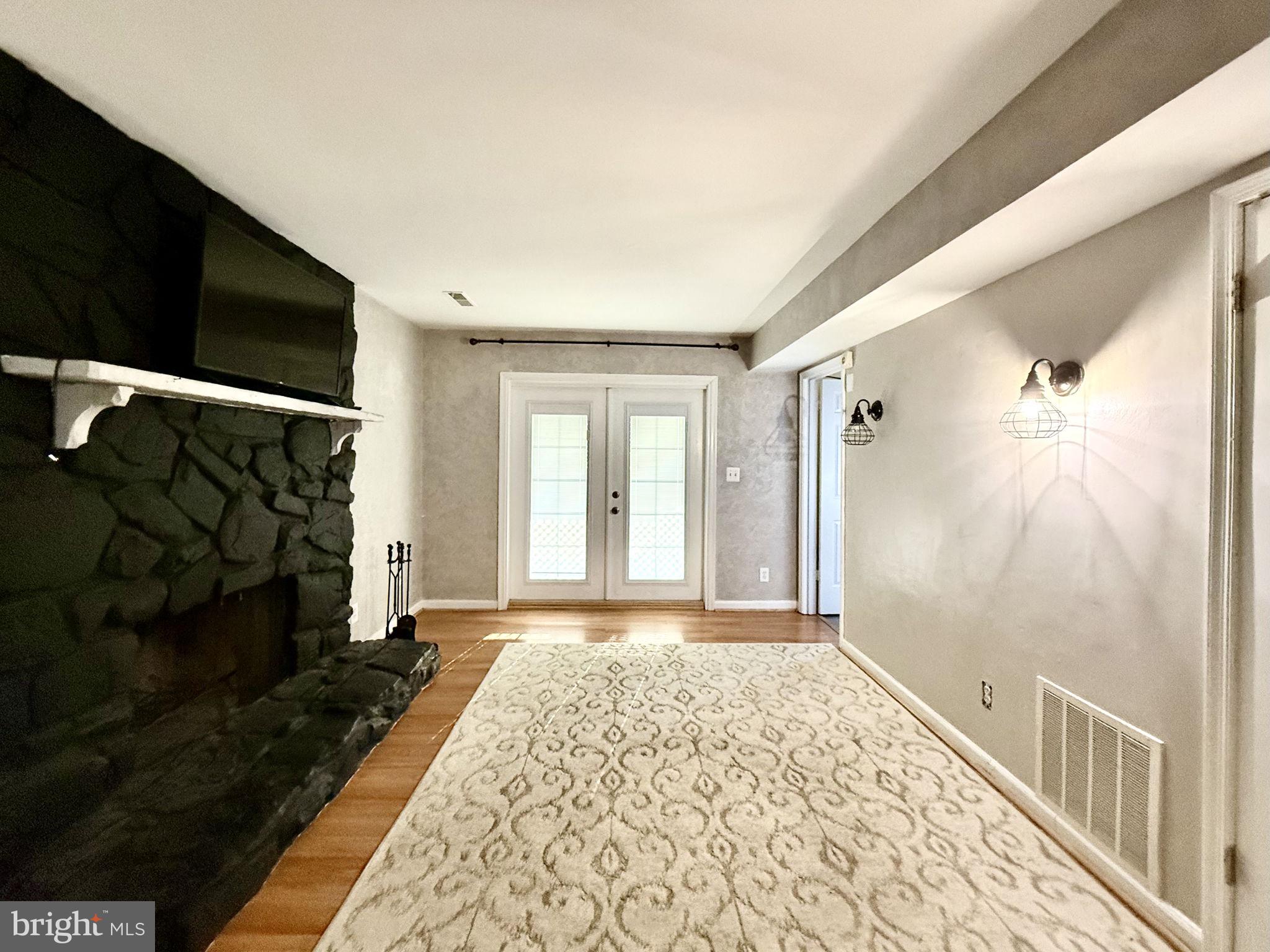 BRAFFERTON - Residential Lease