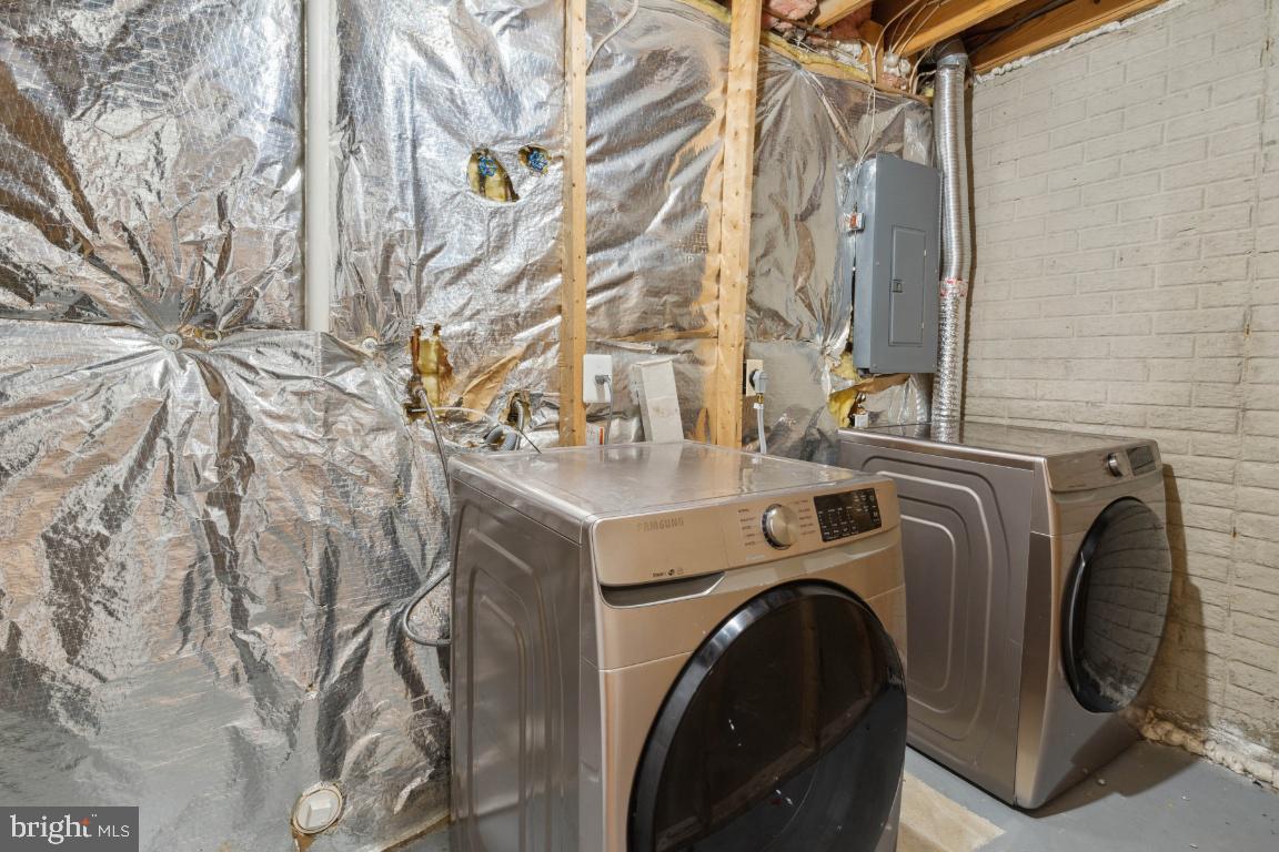 SOUTH HAMPTON SUB - Residential