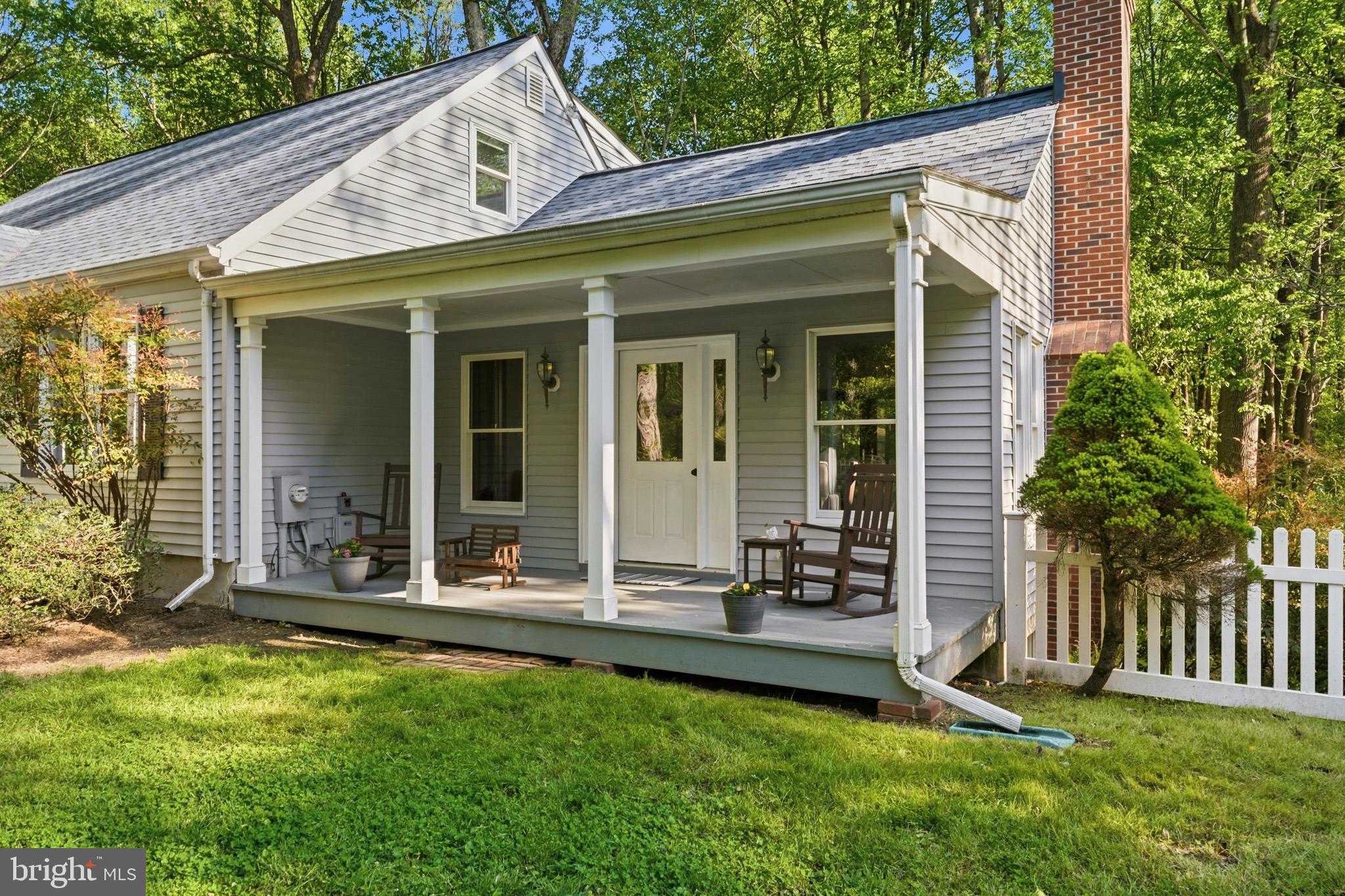 TRACYS LANDING - Residential