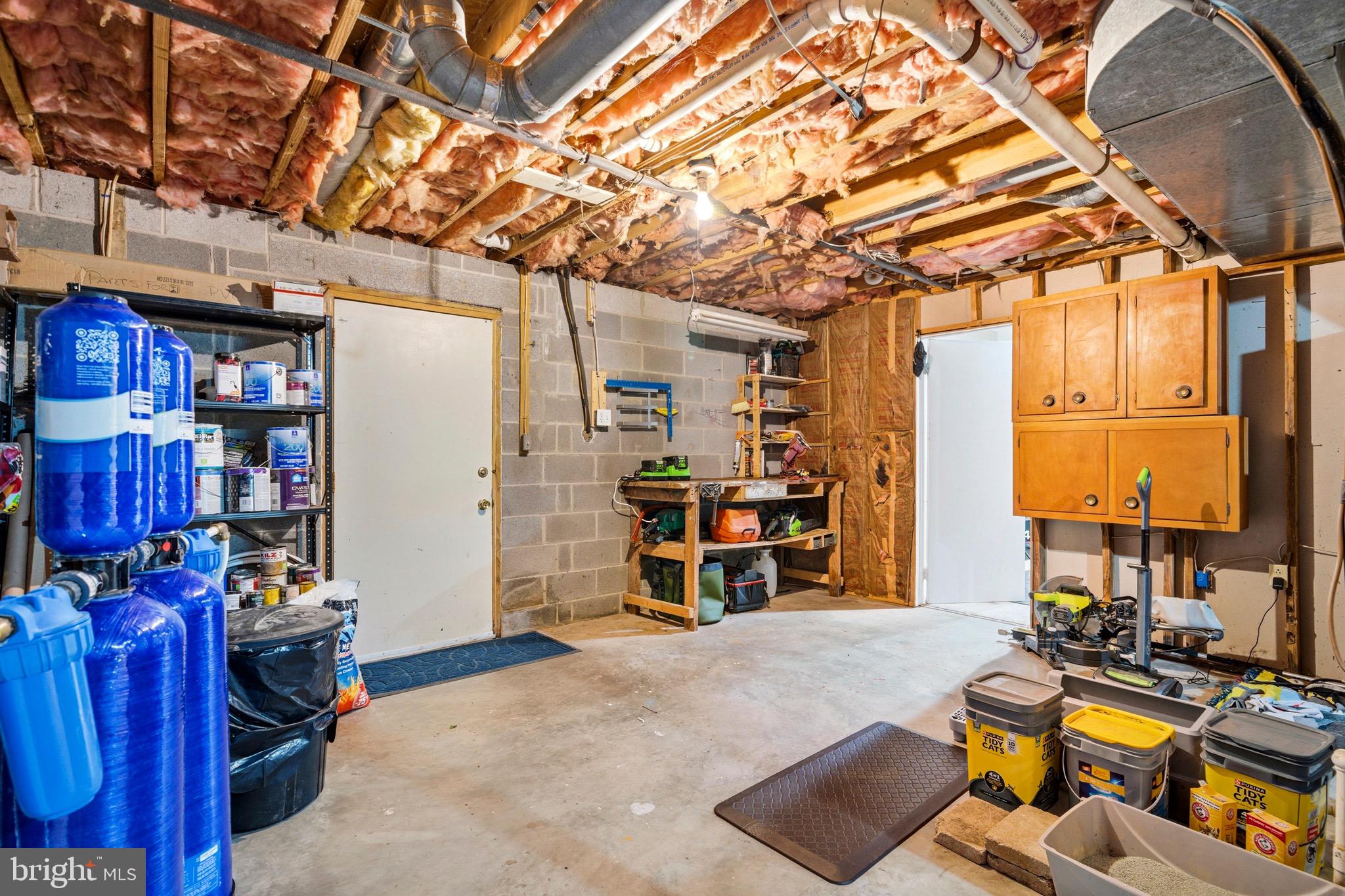 TRACYS LANDING - Residential