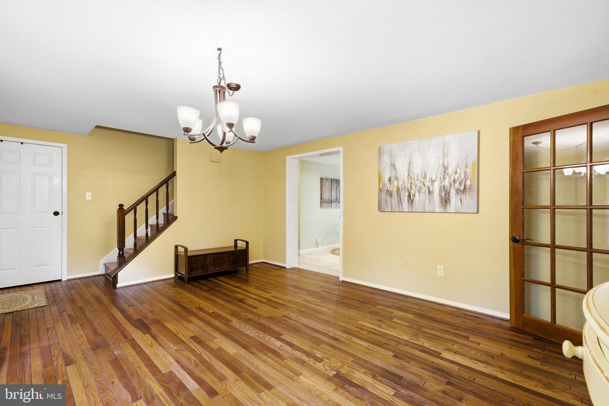 TRACYS LANDING - Residential