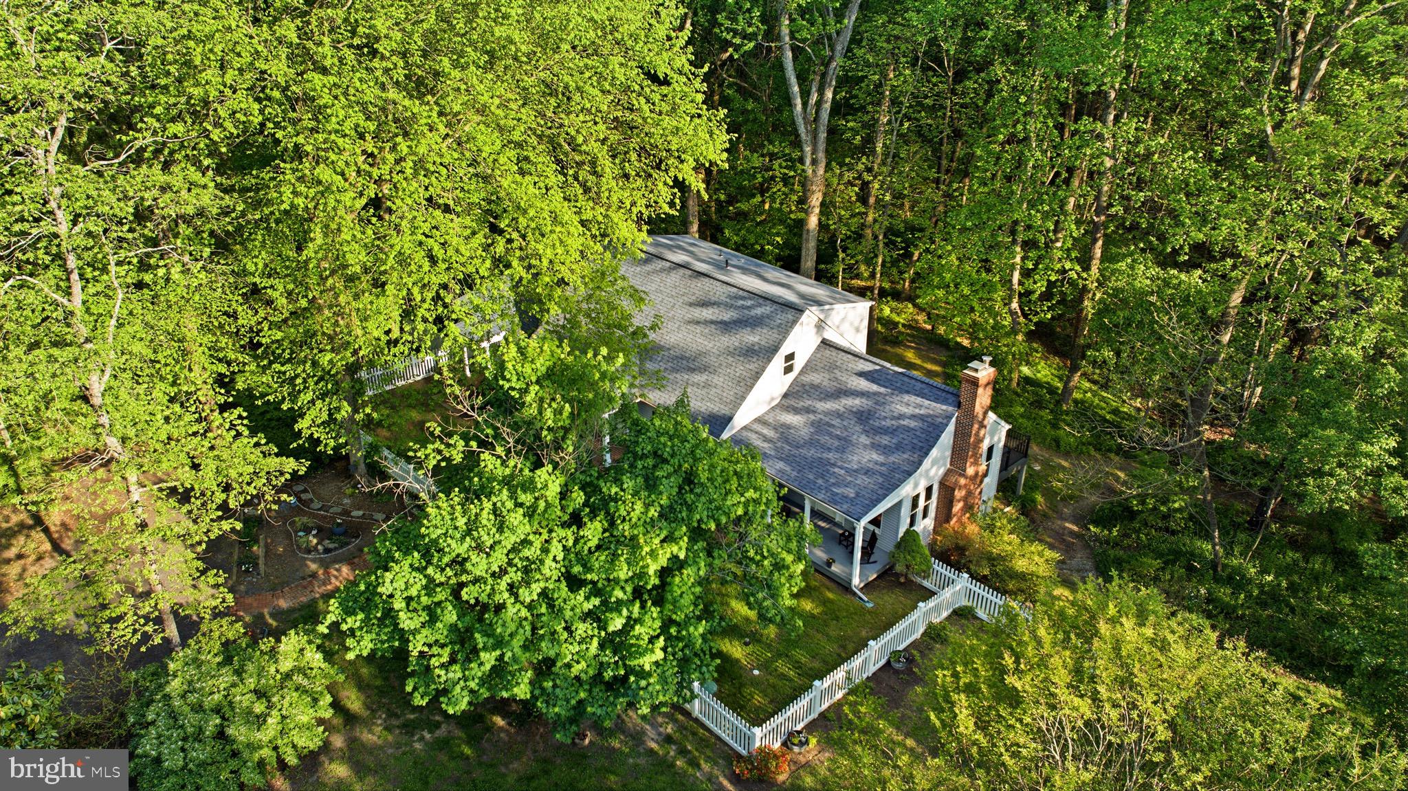 TRACYS LANDING - Residential