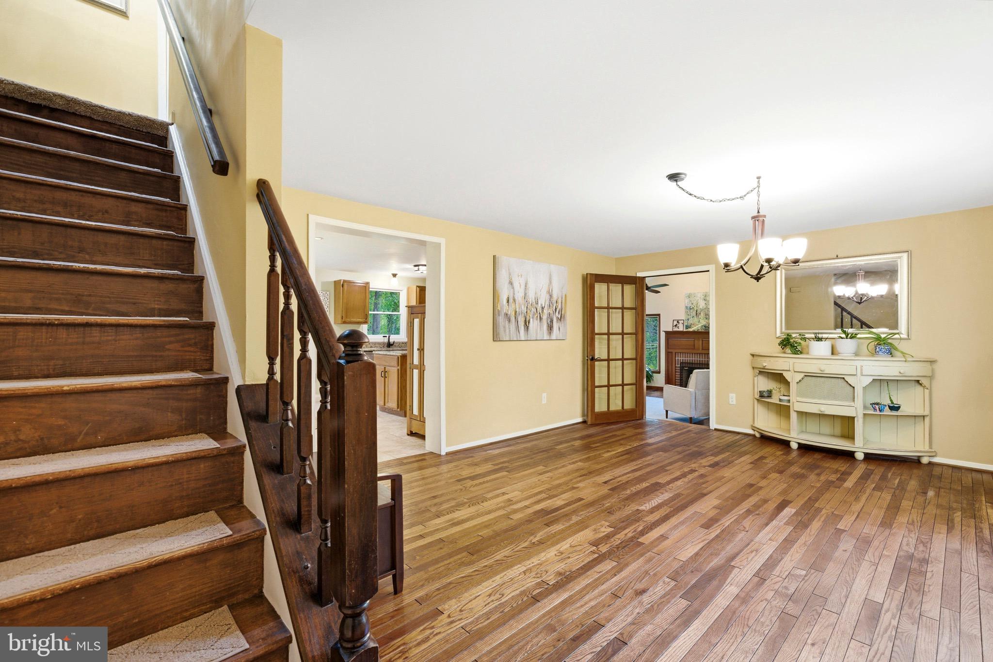 TRACYS LANDING - Residential