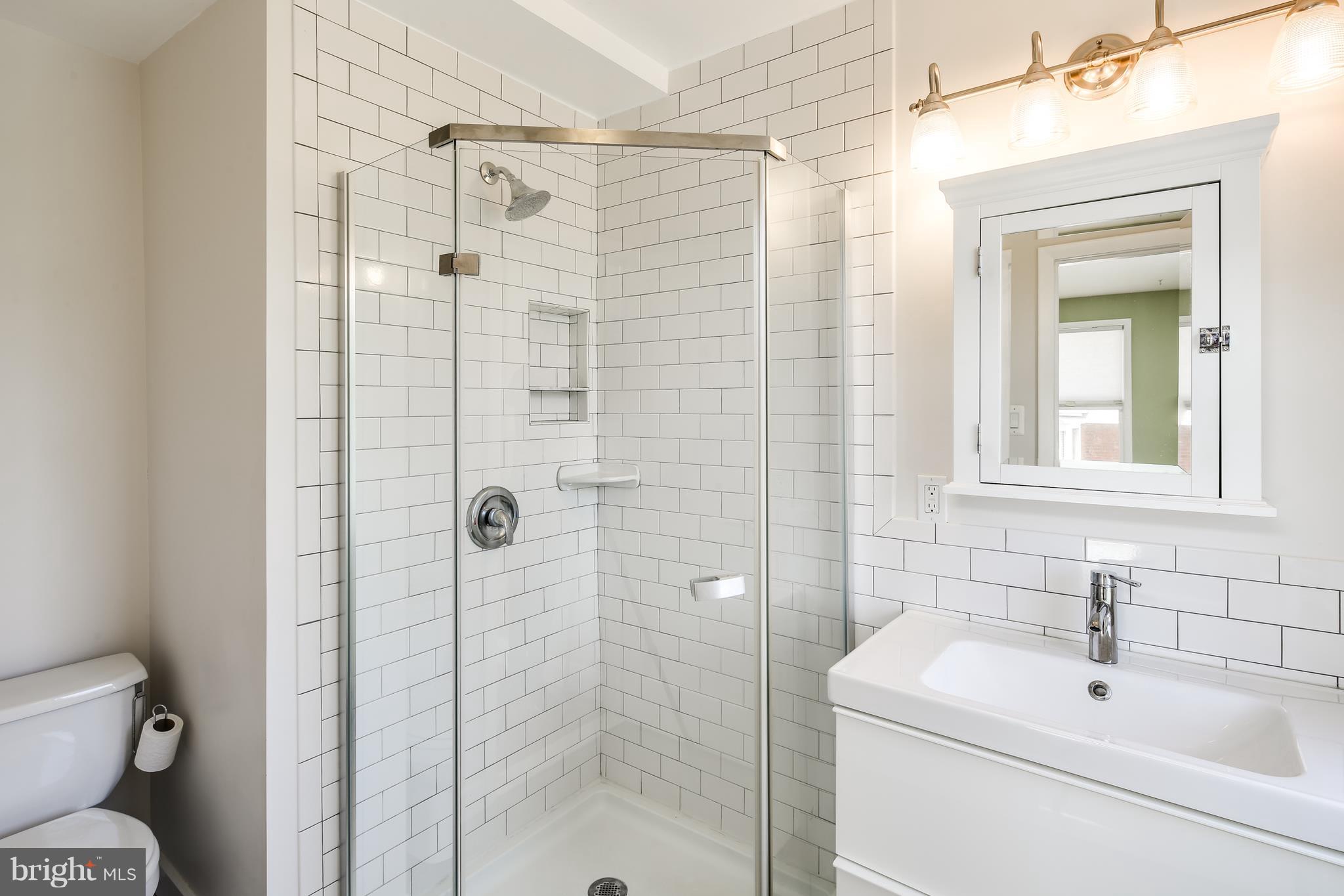 COLONIAL GARDENS - Residential