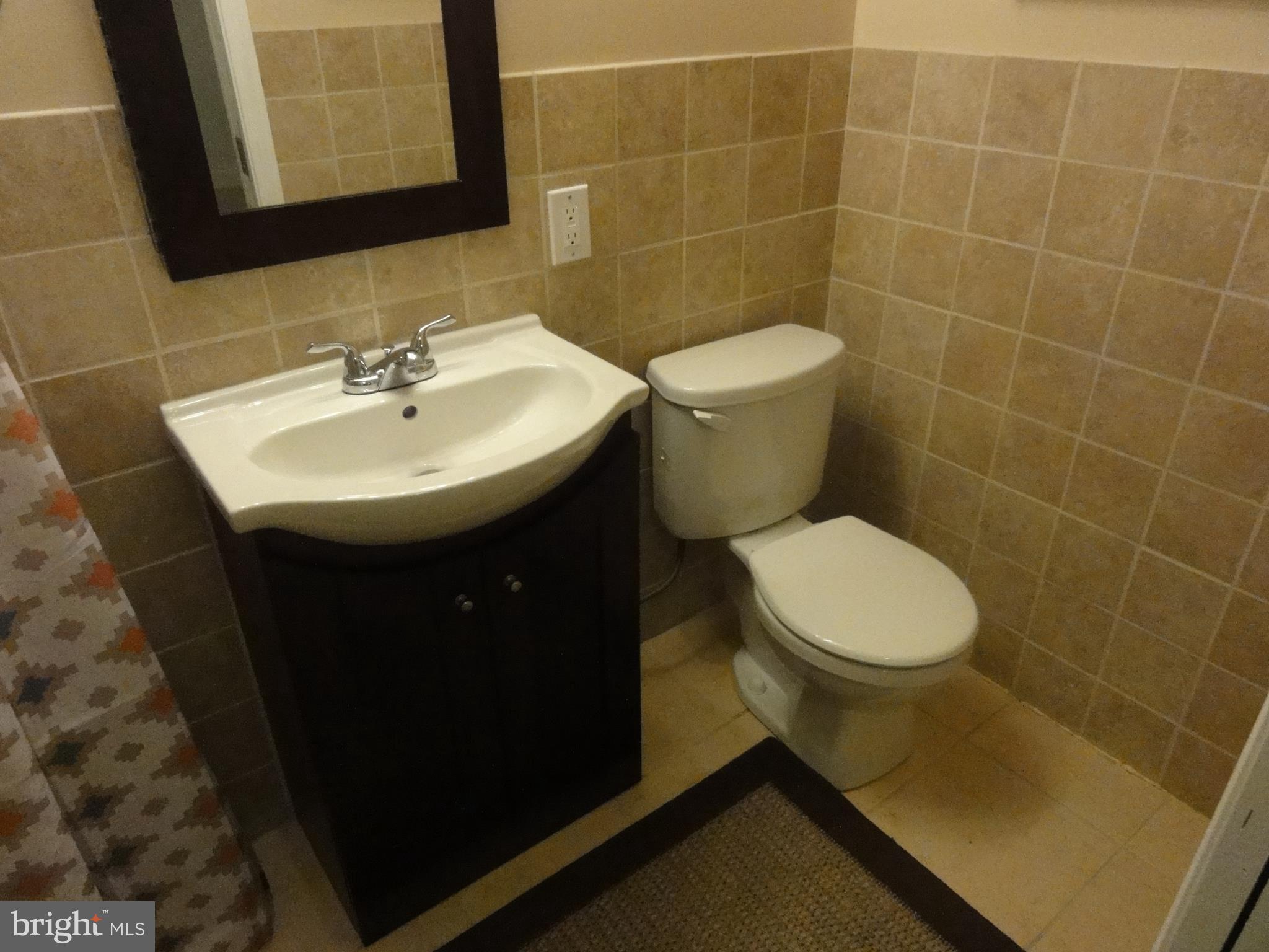 COLONIAL GARDENS - Residential