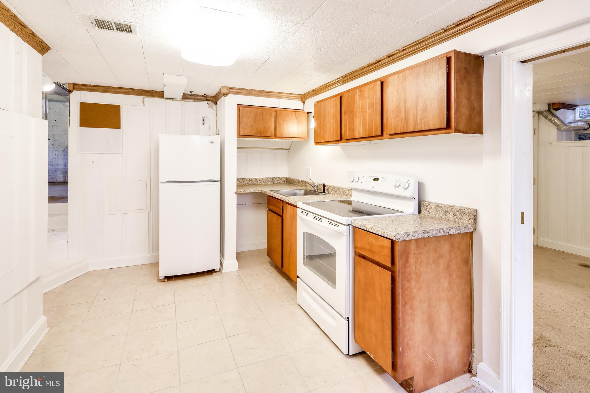 COLONIAL GARDENS - Residential