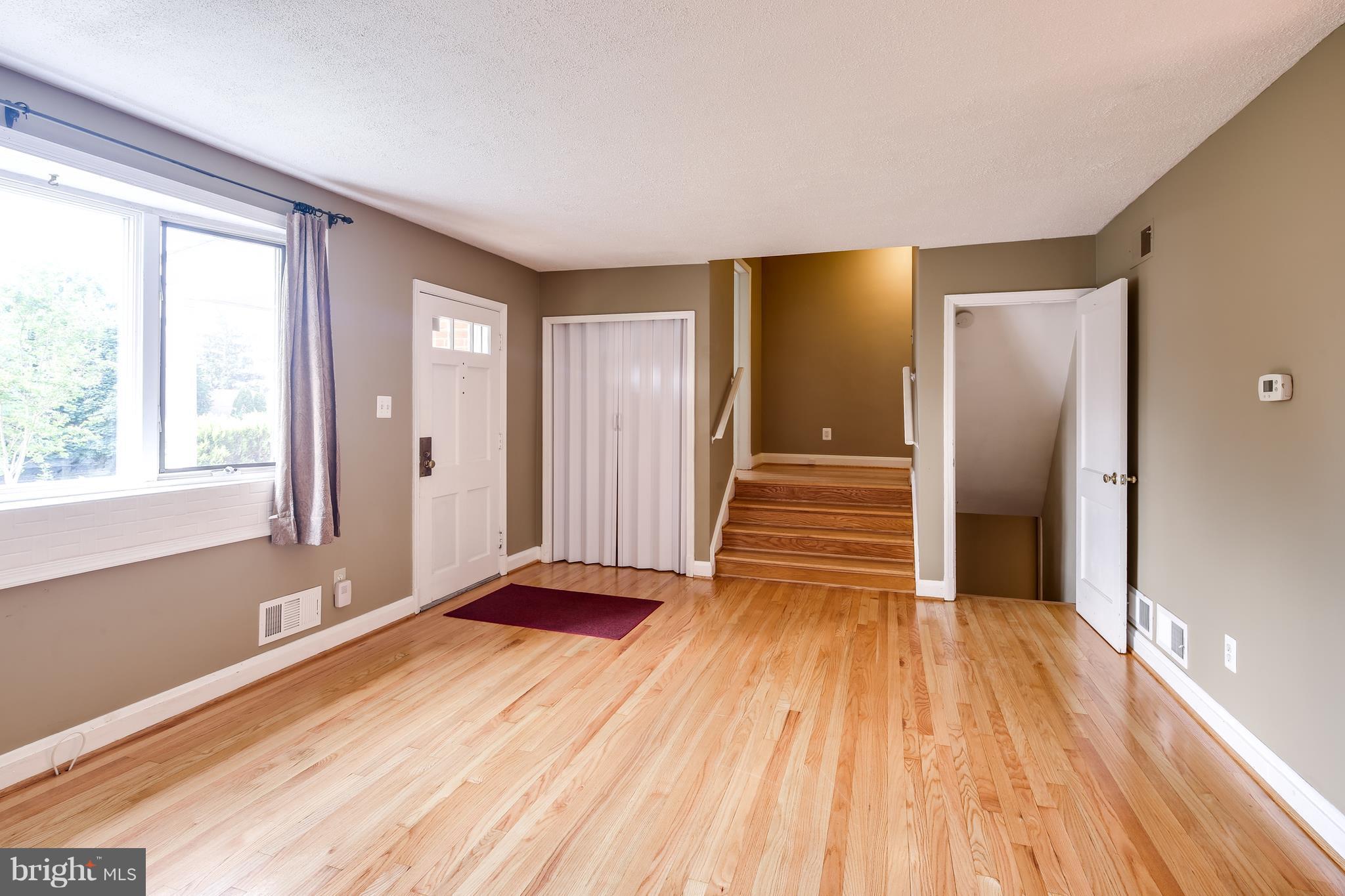 COLONIAL GARDENS - Residential