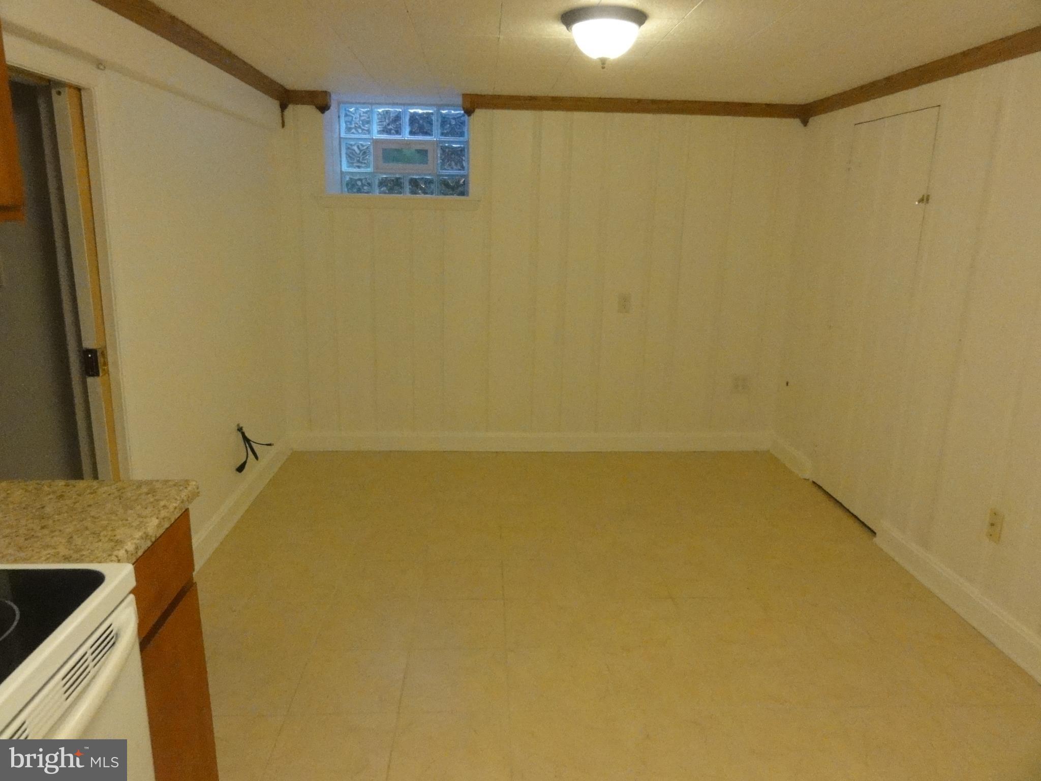 COLONIAL GARDENS - Residential