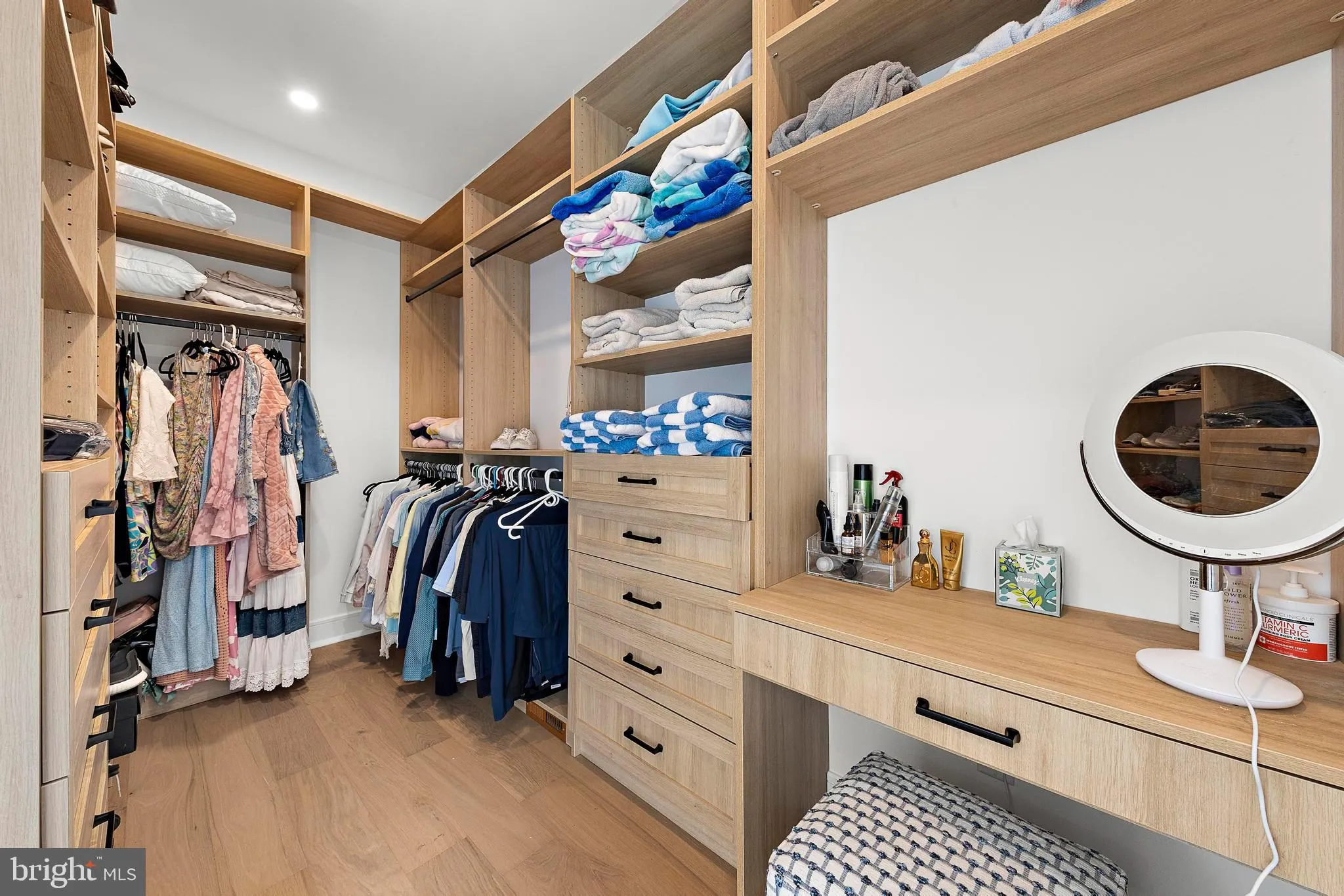 Long Beach Township, New Jersey 08008, United States, 5 Bedrooms Bedrooms, ,5 BathroomsBathrooms,Residential,Pending,216314