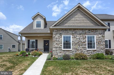 Photo of 179 RANDOLPH DR, ELIZABETHTOWN, PA 17022 (MLS # PALA2037600)