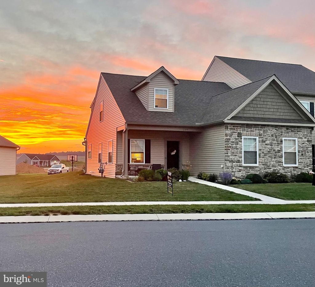 Photo of 179 RANDOLPH DR, ELIZABETHTOWN, PA 17022 (MLS # PALA2037600)