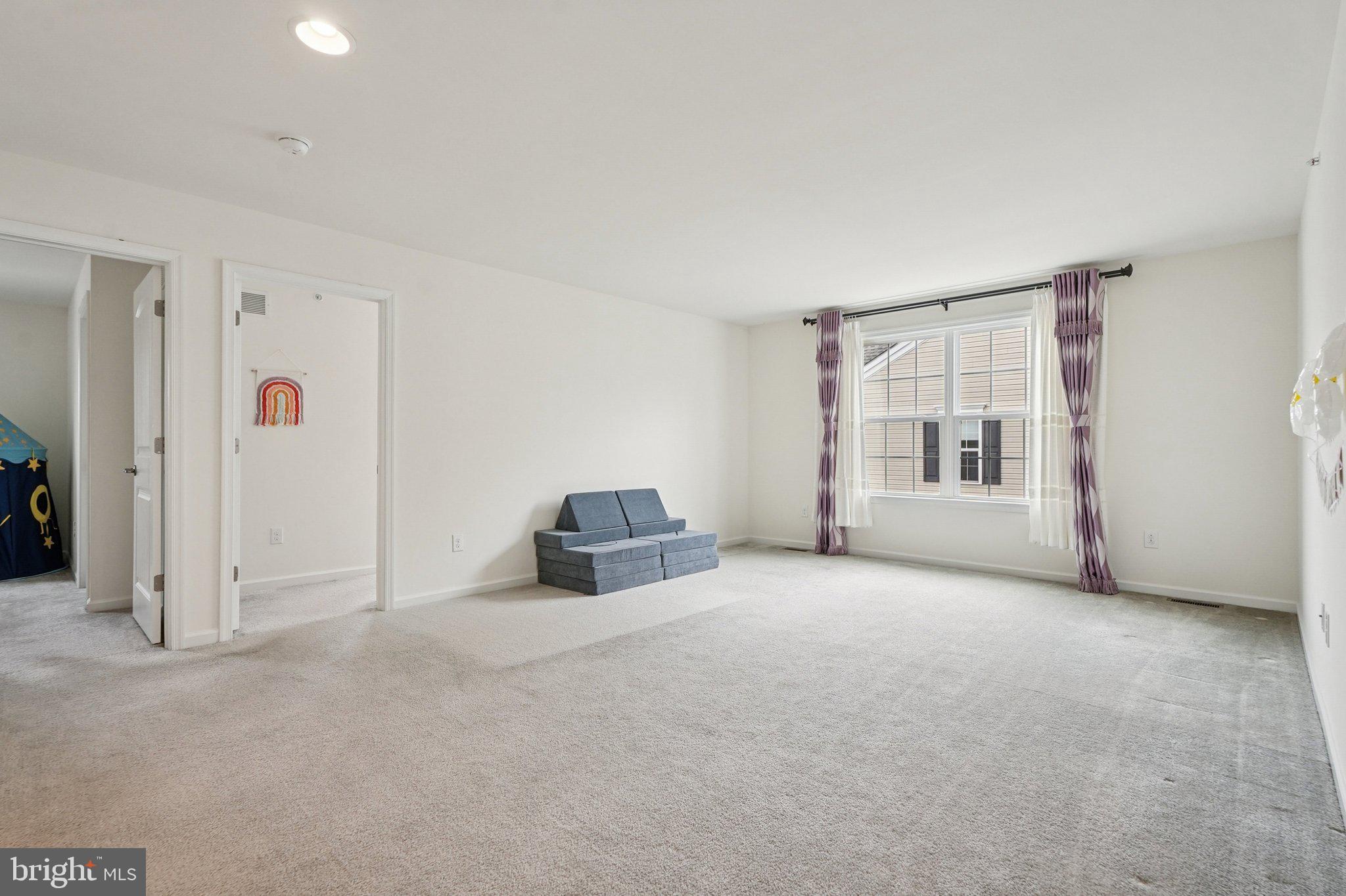 THE RESERVE AT GLEN LOCH - Residential