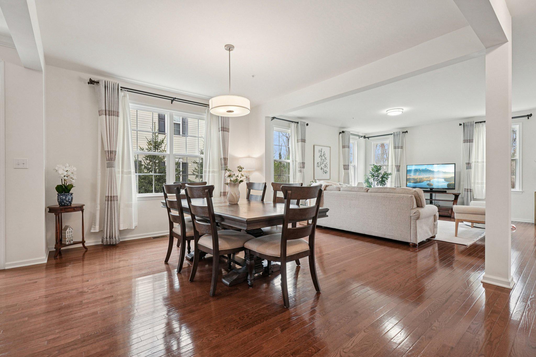 THE RESERVE AT GLEN LOCH - Residential