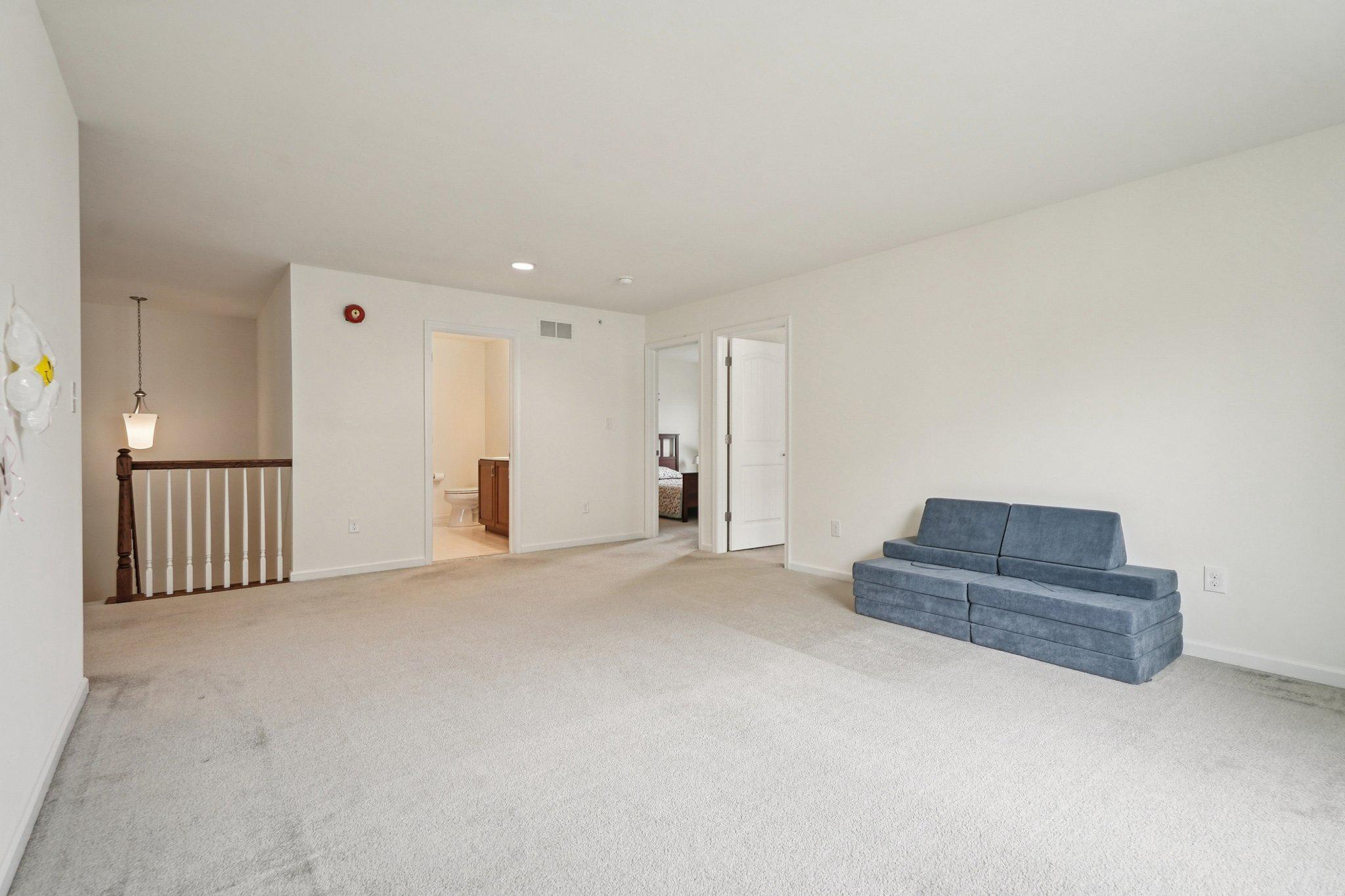 THE RESERVE AT GLEN LOCH - Residential