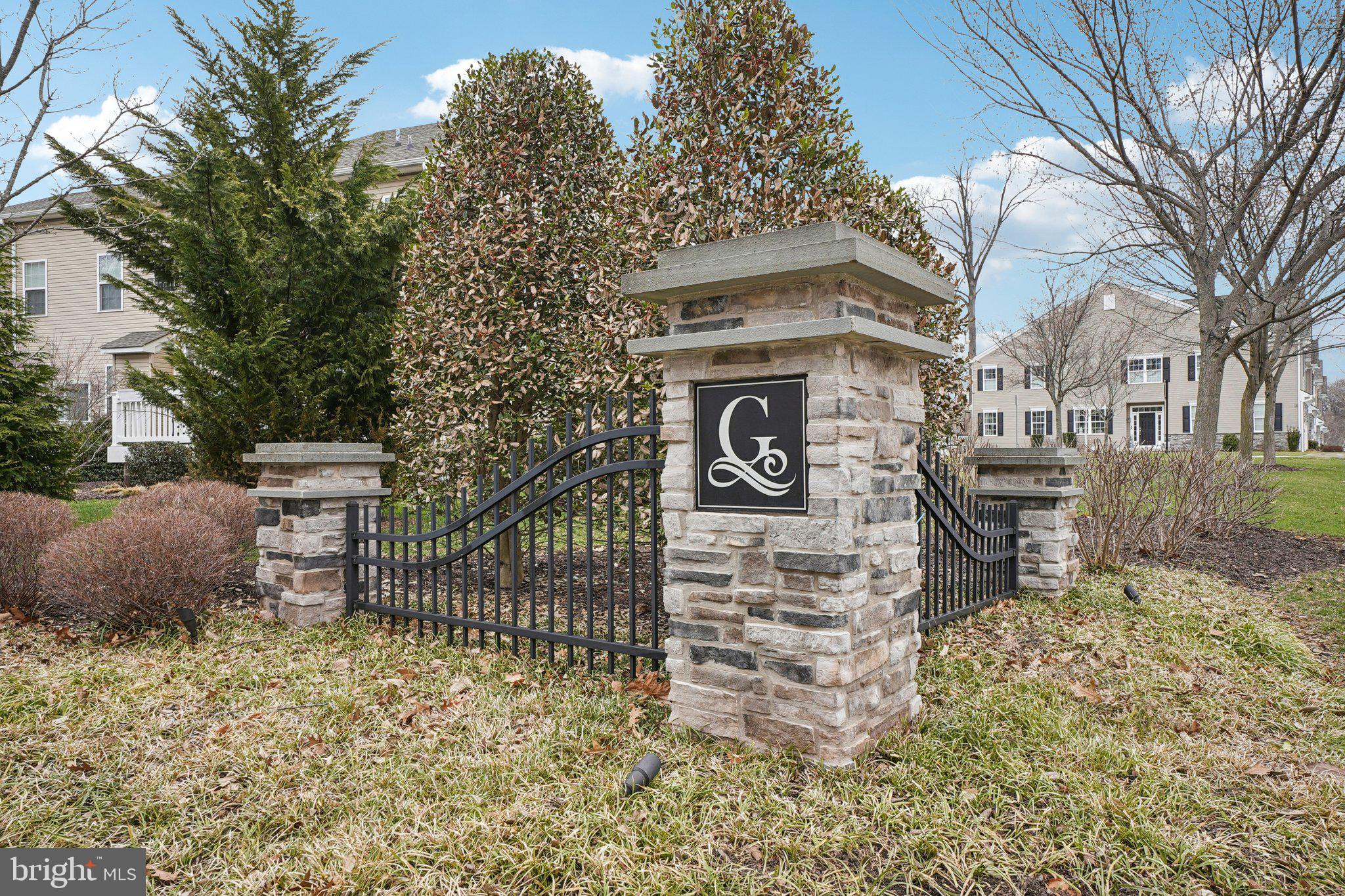 THE RESERVE AT GLEN LOCH - Residential