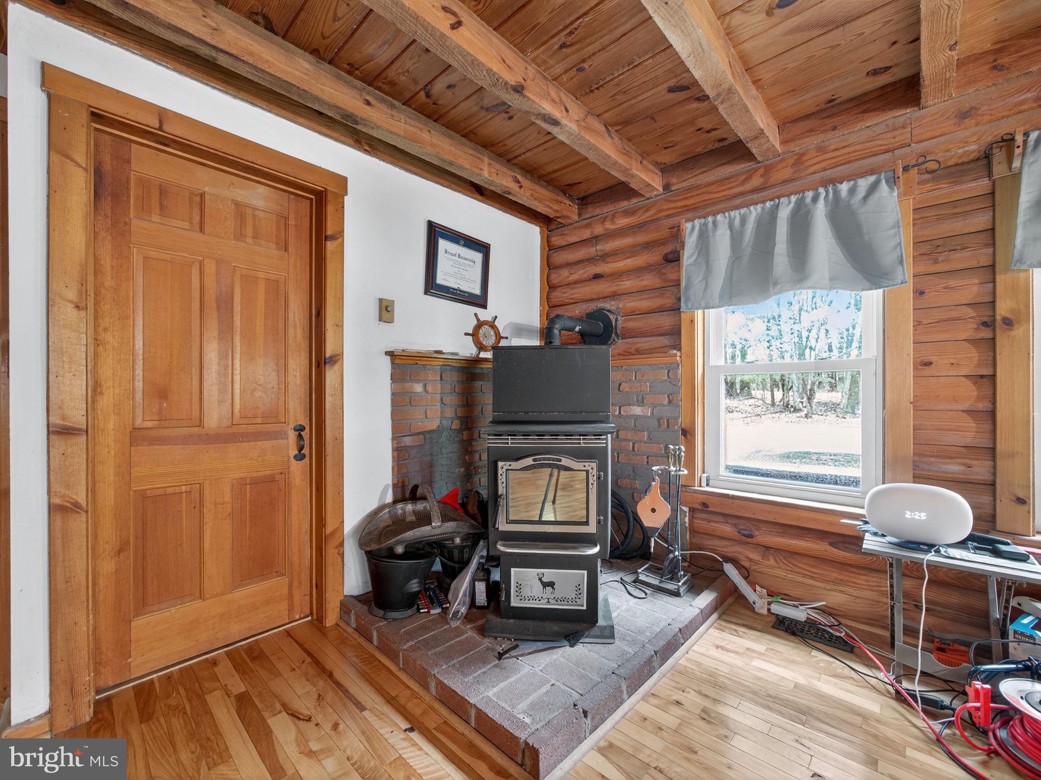 MOUNTAINEER VILLAG - Residential