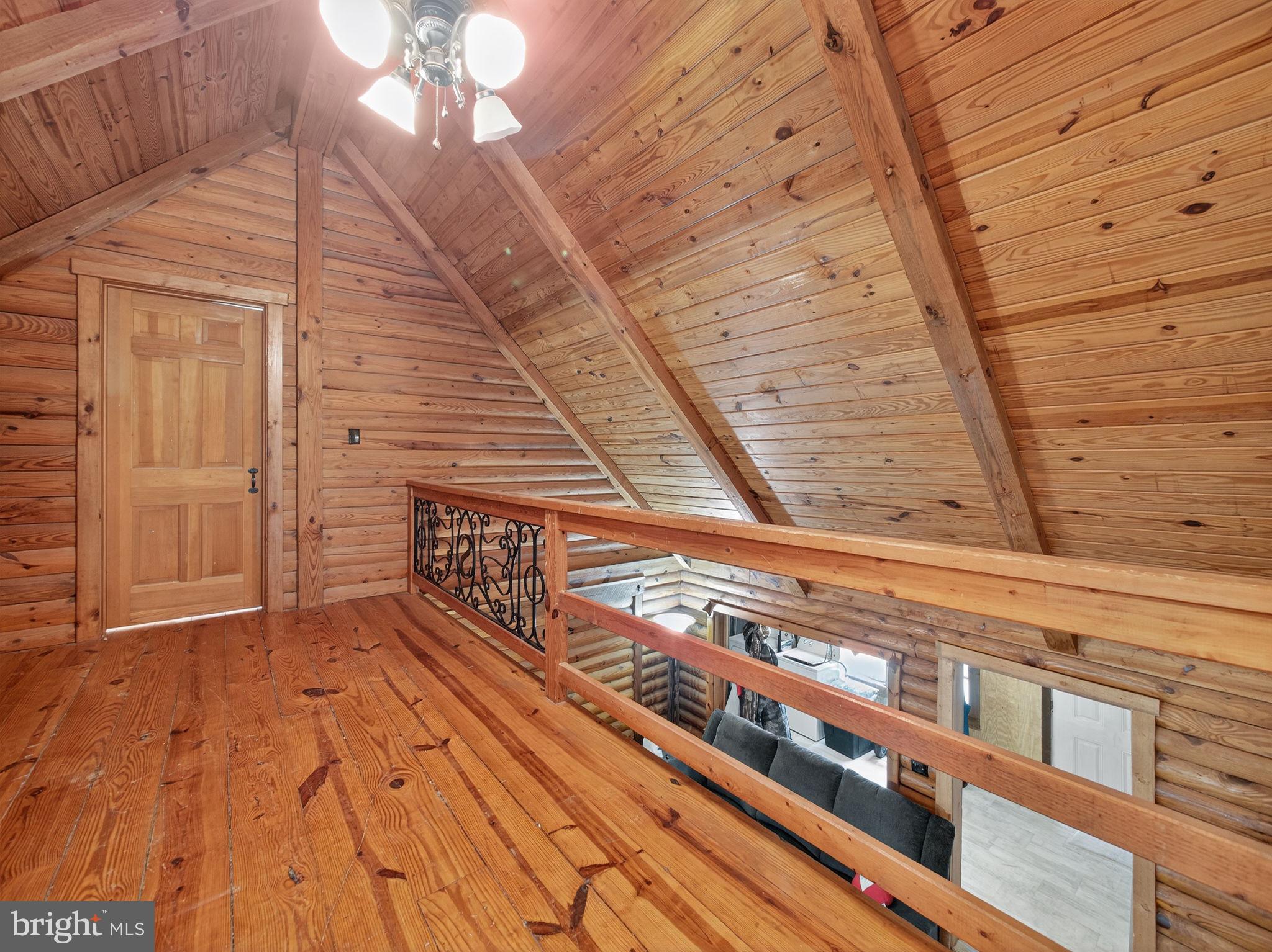 MOUNTAINEER VILLAG - Residential