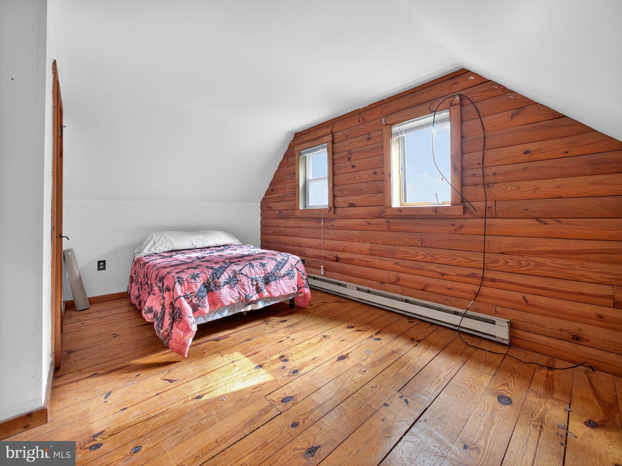 MOUNTAINEER VILLAG - Residential