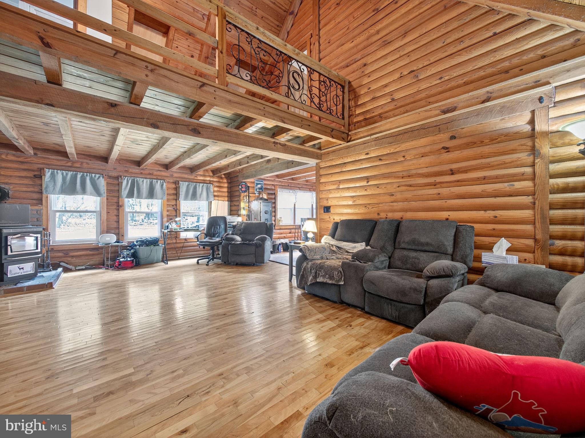 MOUNTAINEER VILLAG - Residential