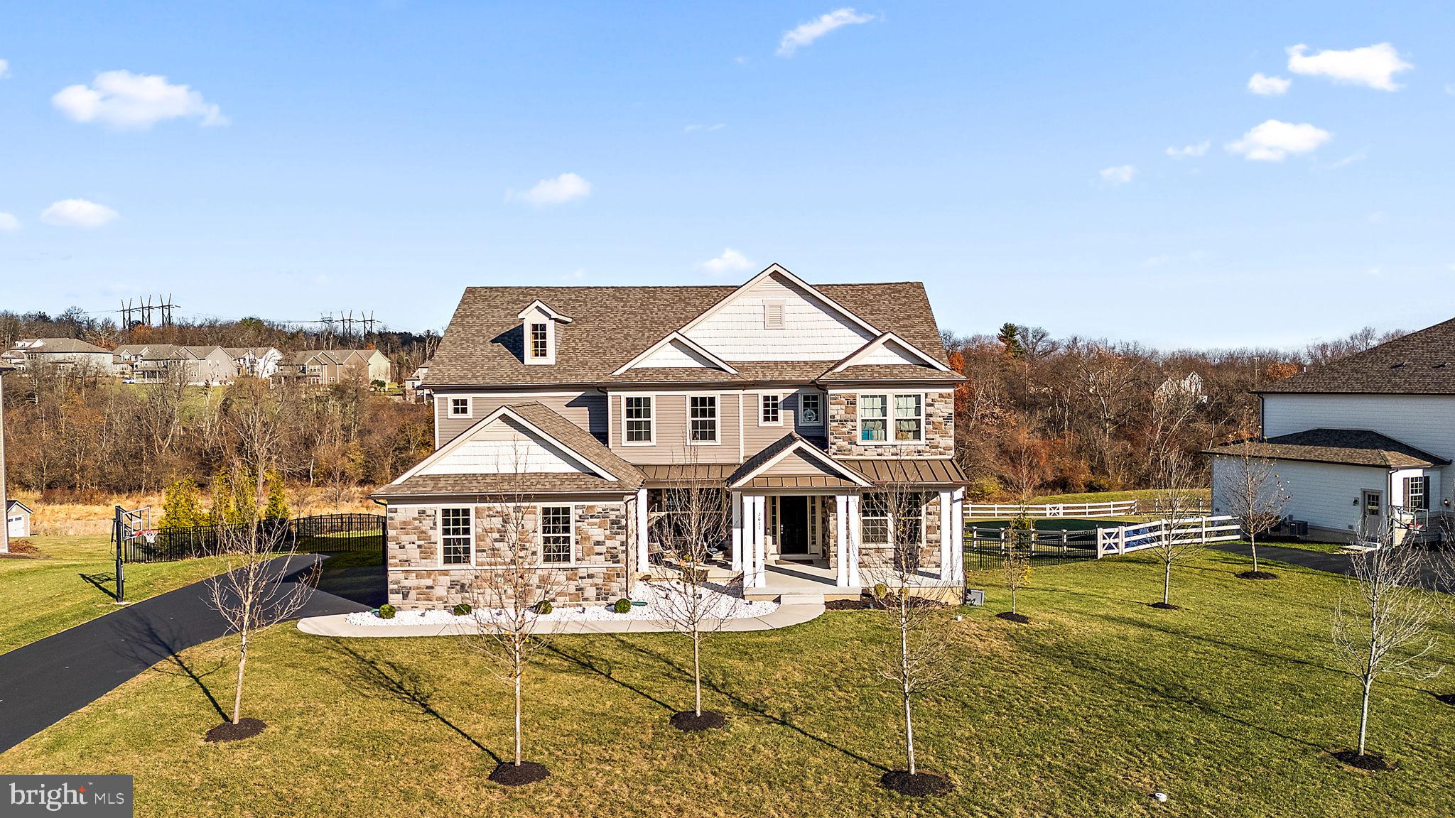 WHITEHALL - Residential