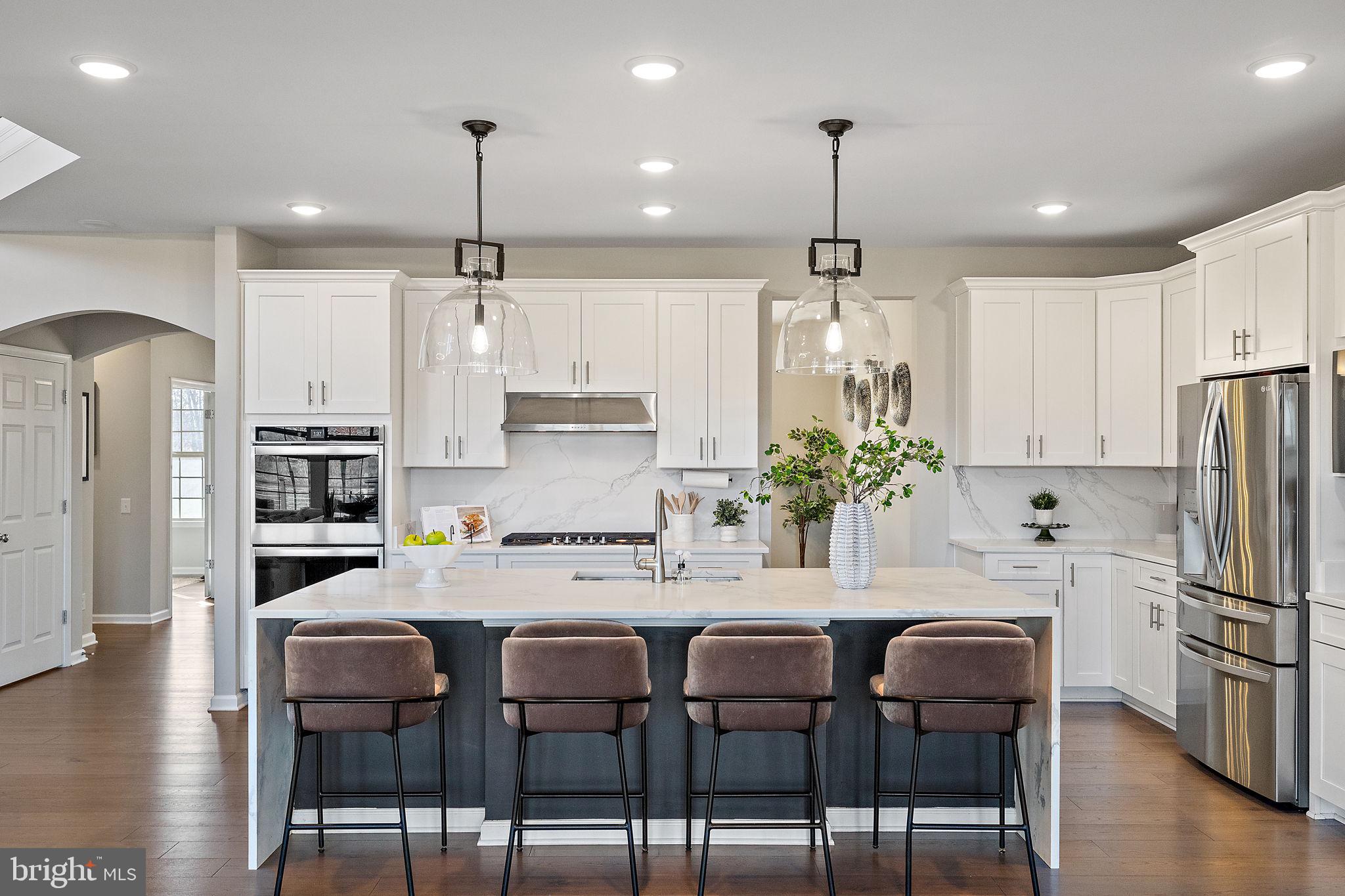 WHITEHALL - Residential