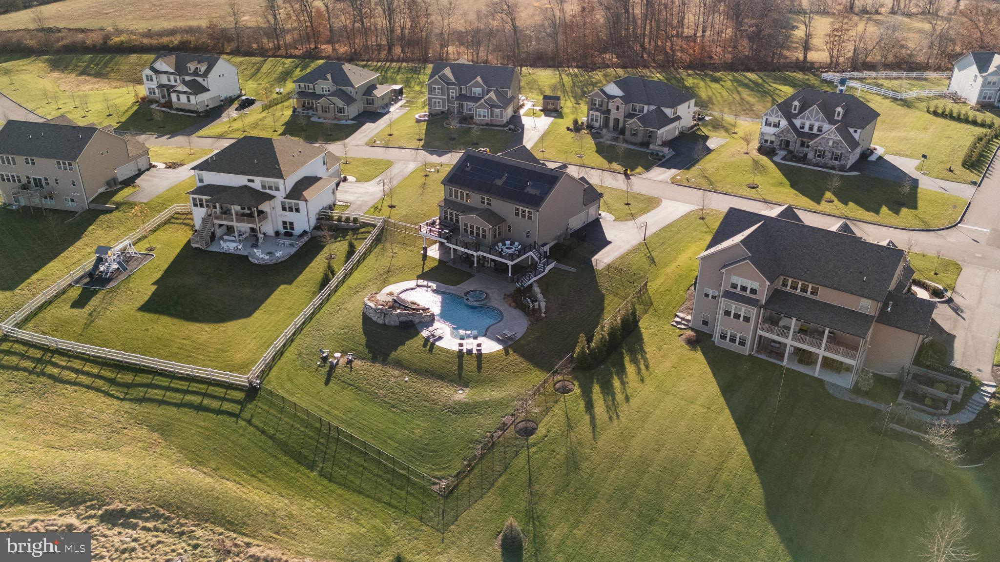 WHITEHALL - Residential