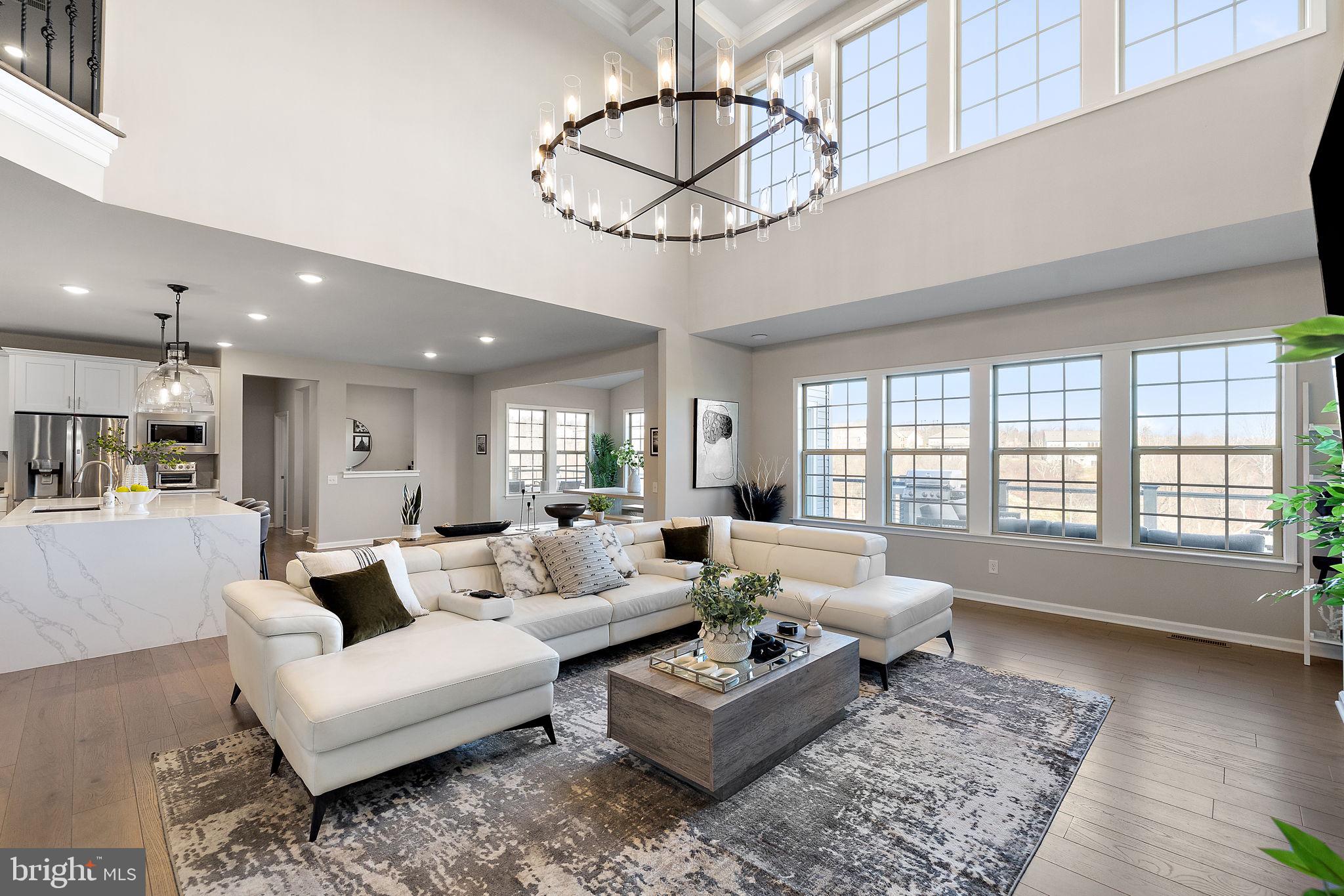 WHITEHALL - Residential