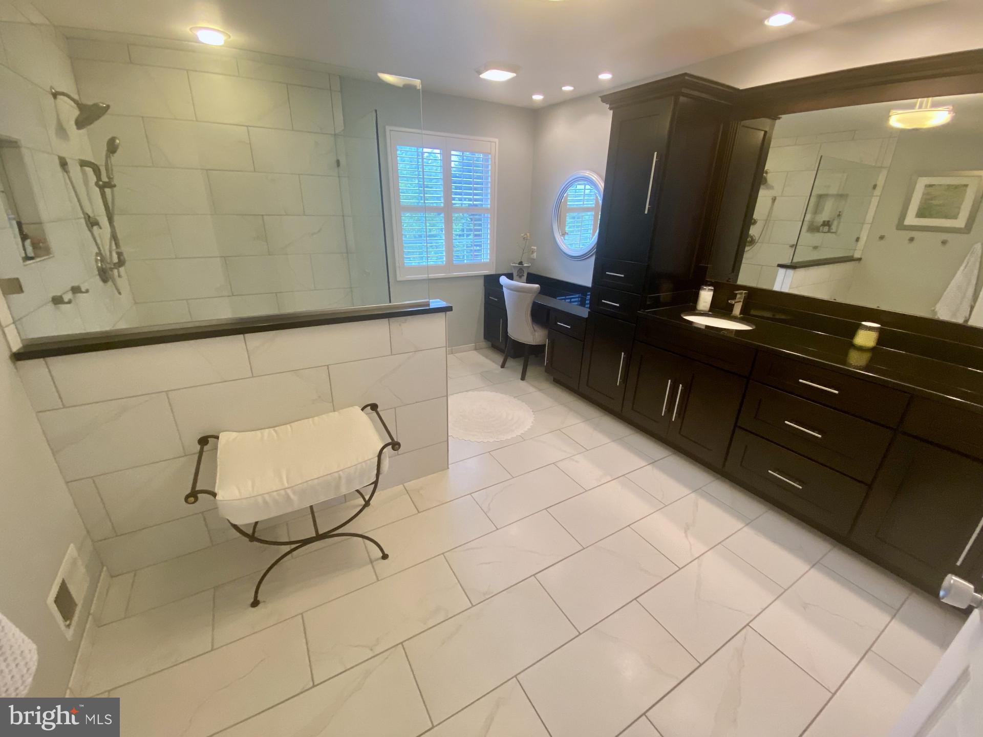 CLOVER HILL - Residential