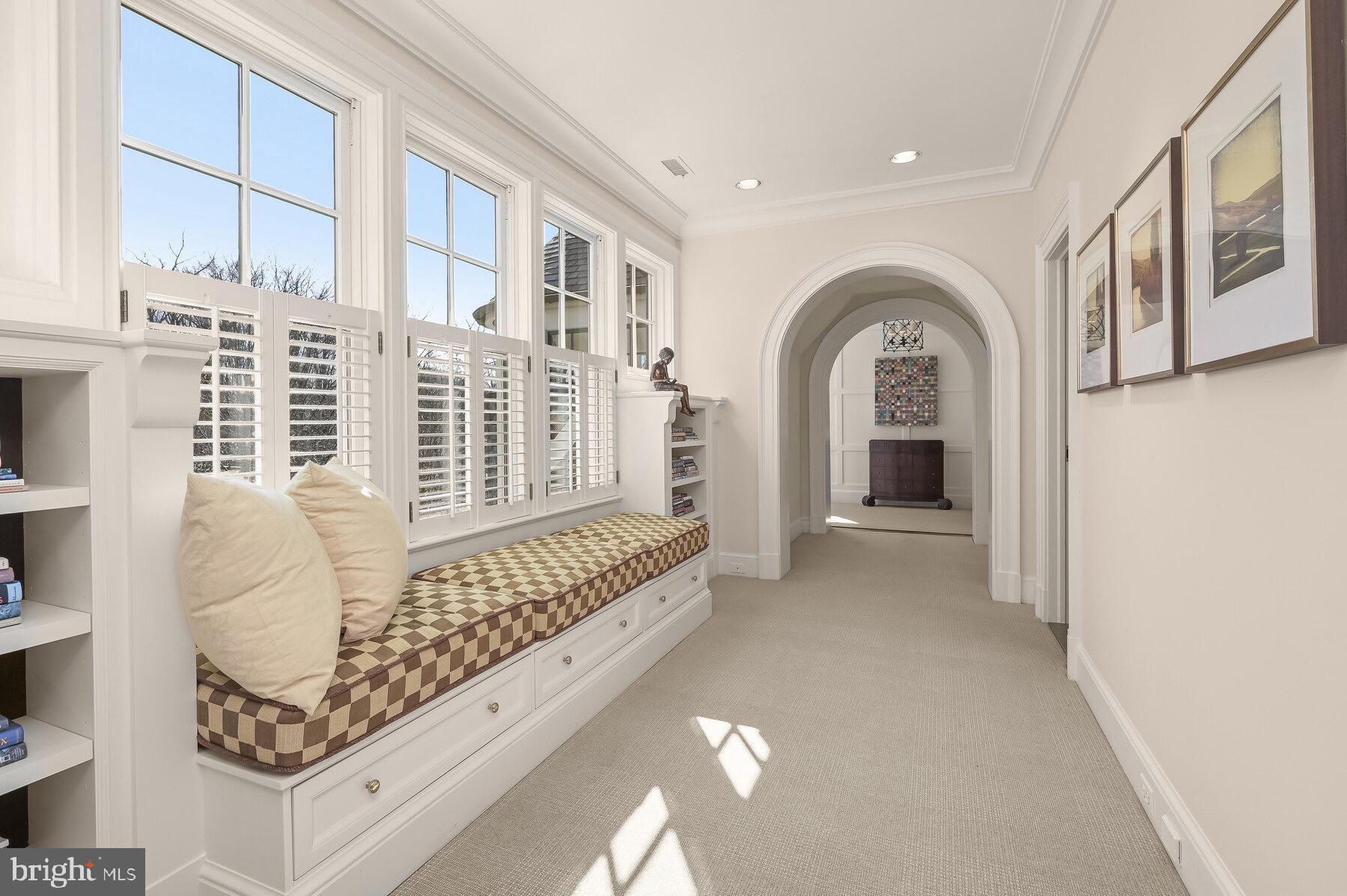 BRADLEY HILLS GROVE - Residential