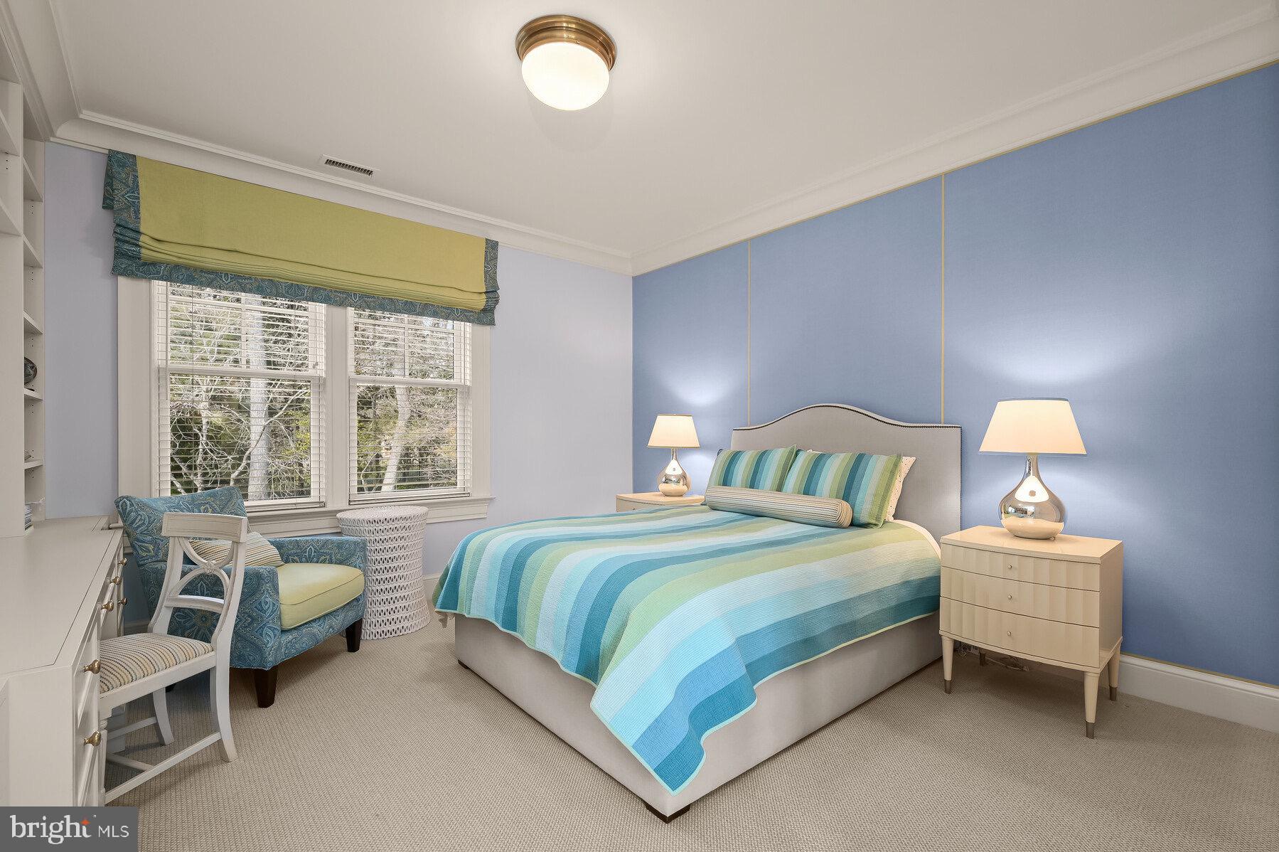 BRADLEY HILLS GROVE - Residential