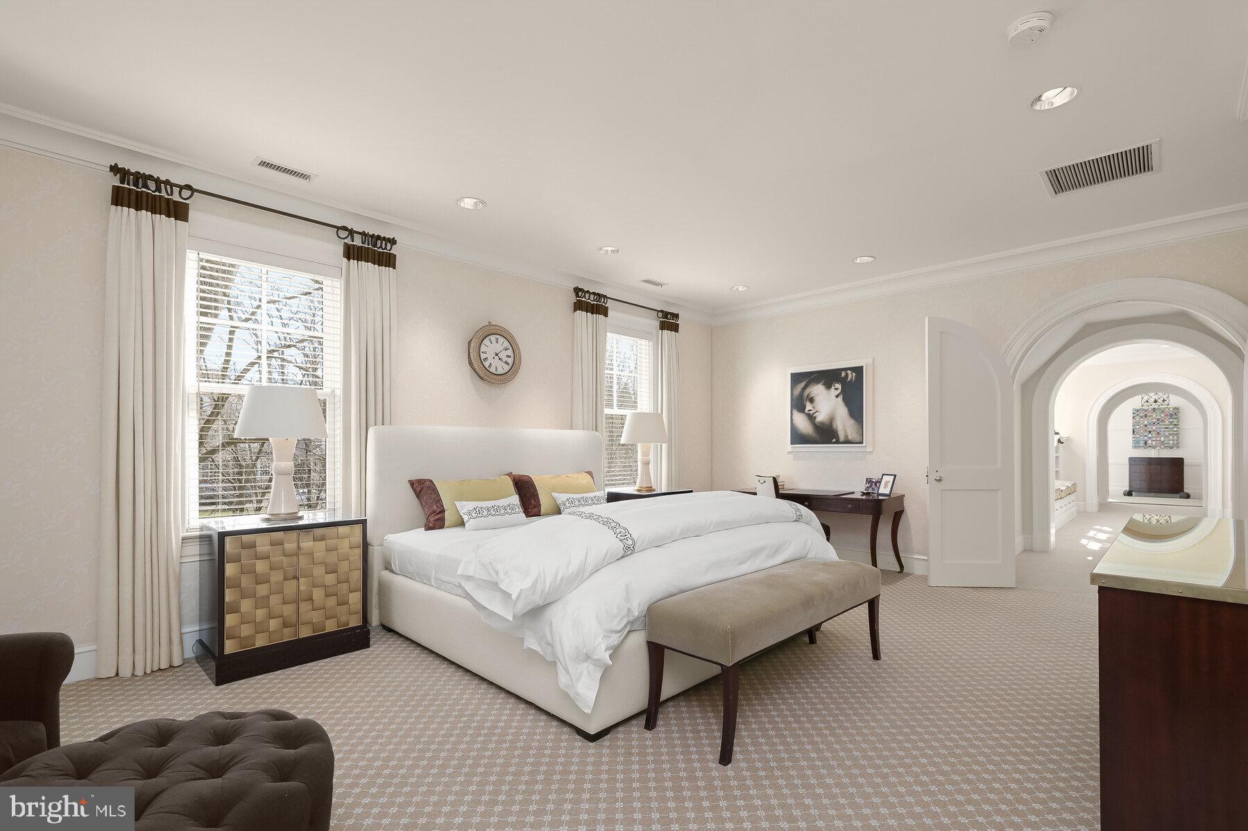 BRADLEY HILLS GROVE - Residential