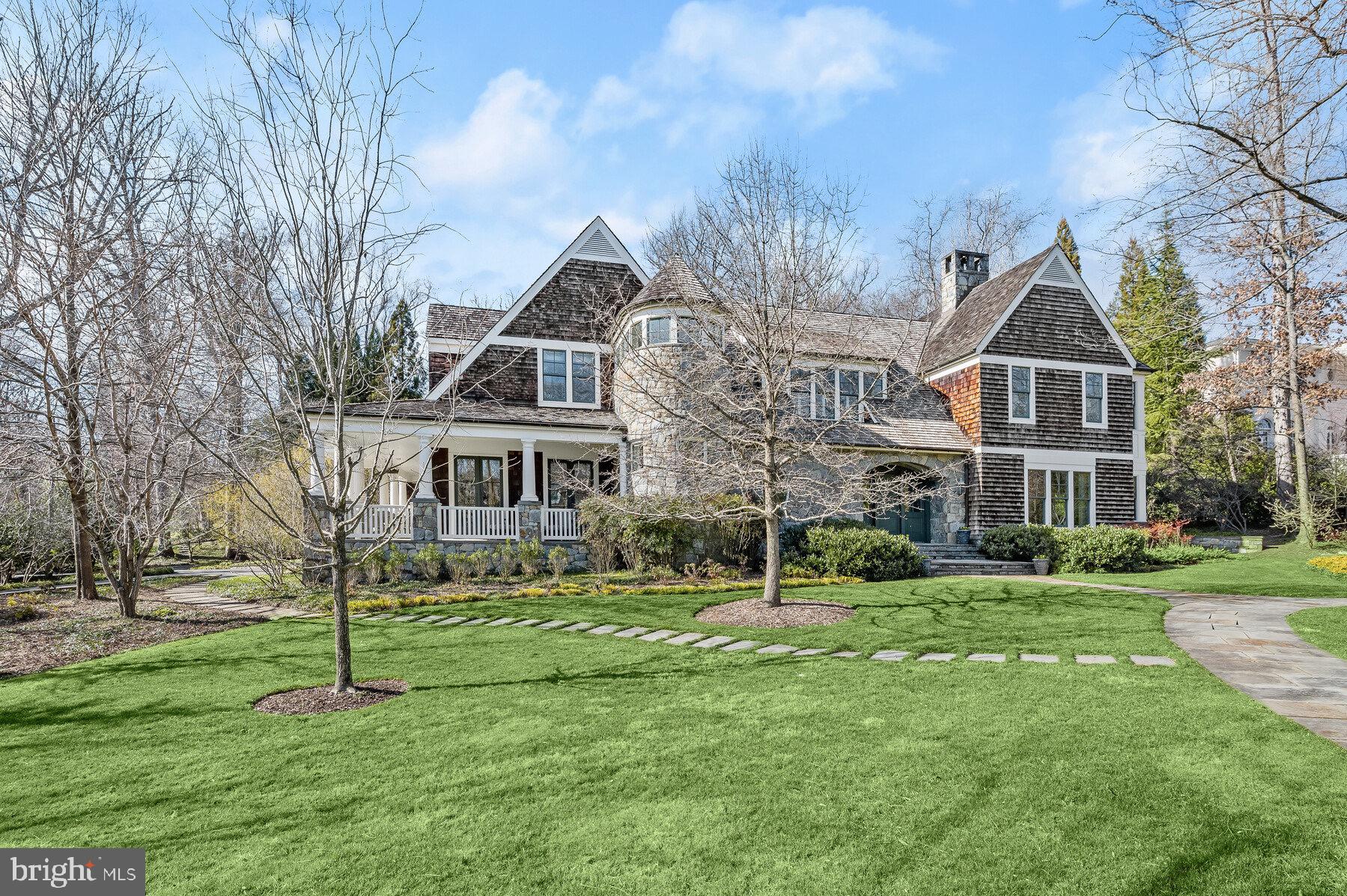 BRADLEY HILLS GROVE - Residential