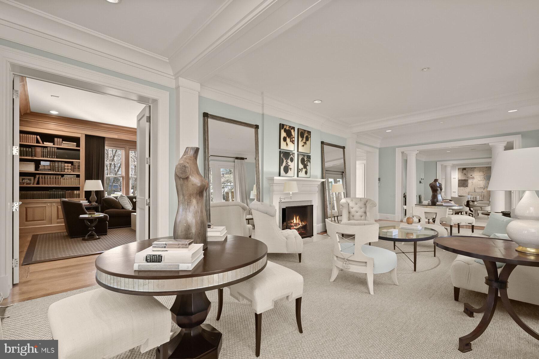 BRADLEY HILLS GROVE - Residential