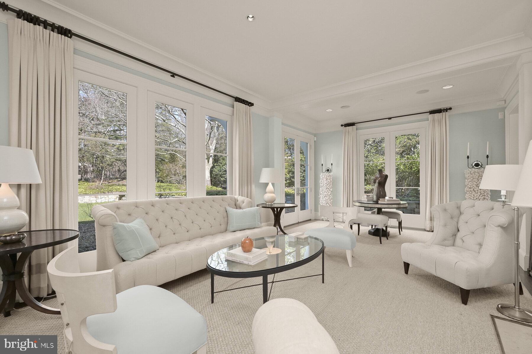 BRADLEY HILLS GROVE - Residential