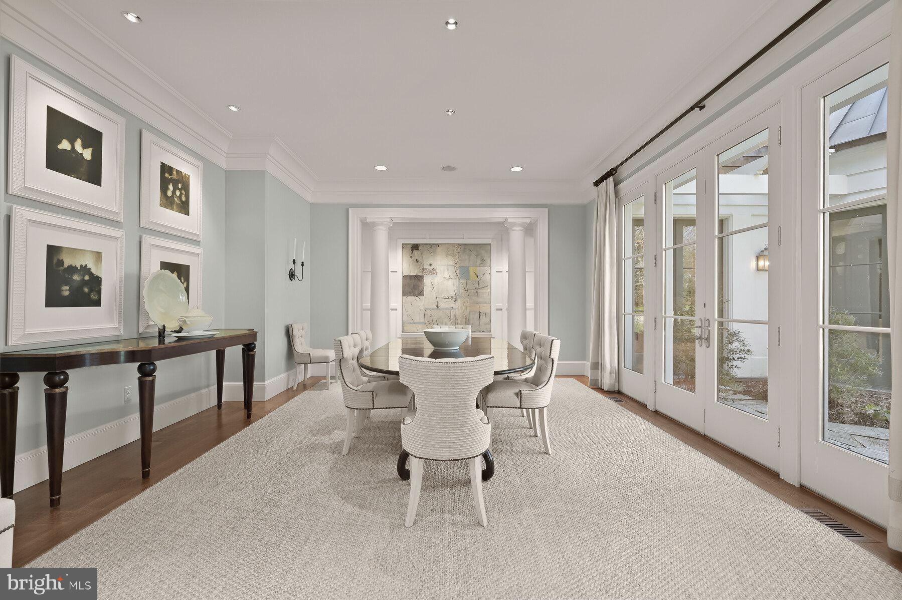 BRADLEY HILLS GROVE - Residential