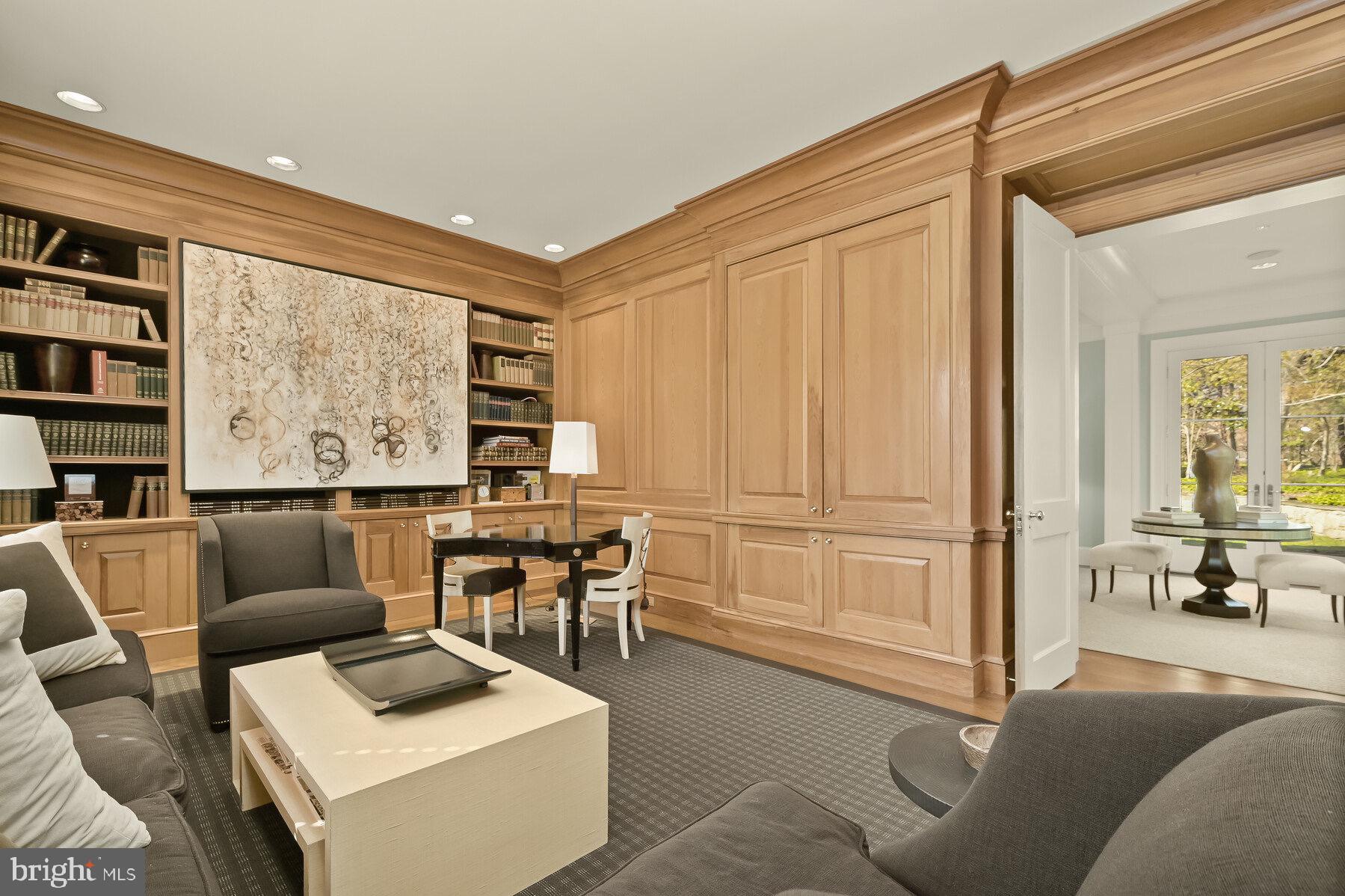 BRADLEY HILLS GROVE - Residential