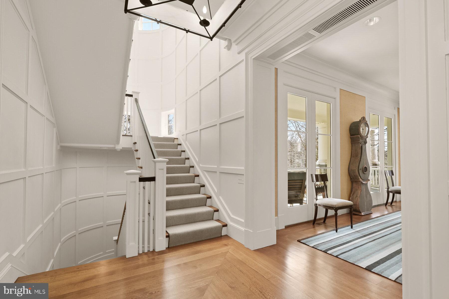 BRADLEY HILLS GROVE - Residential