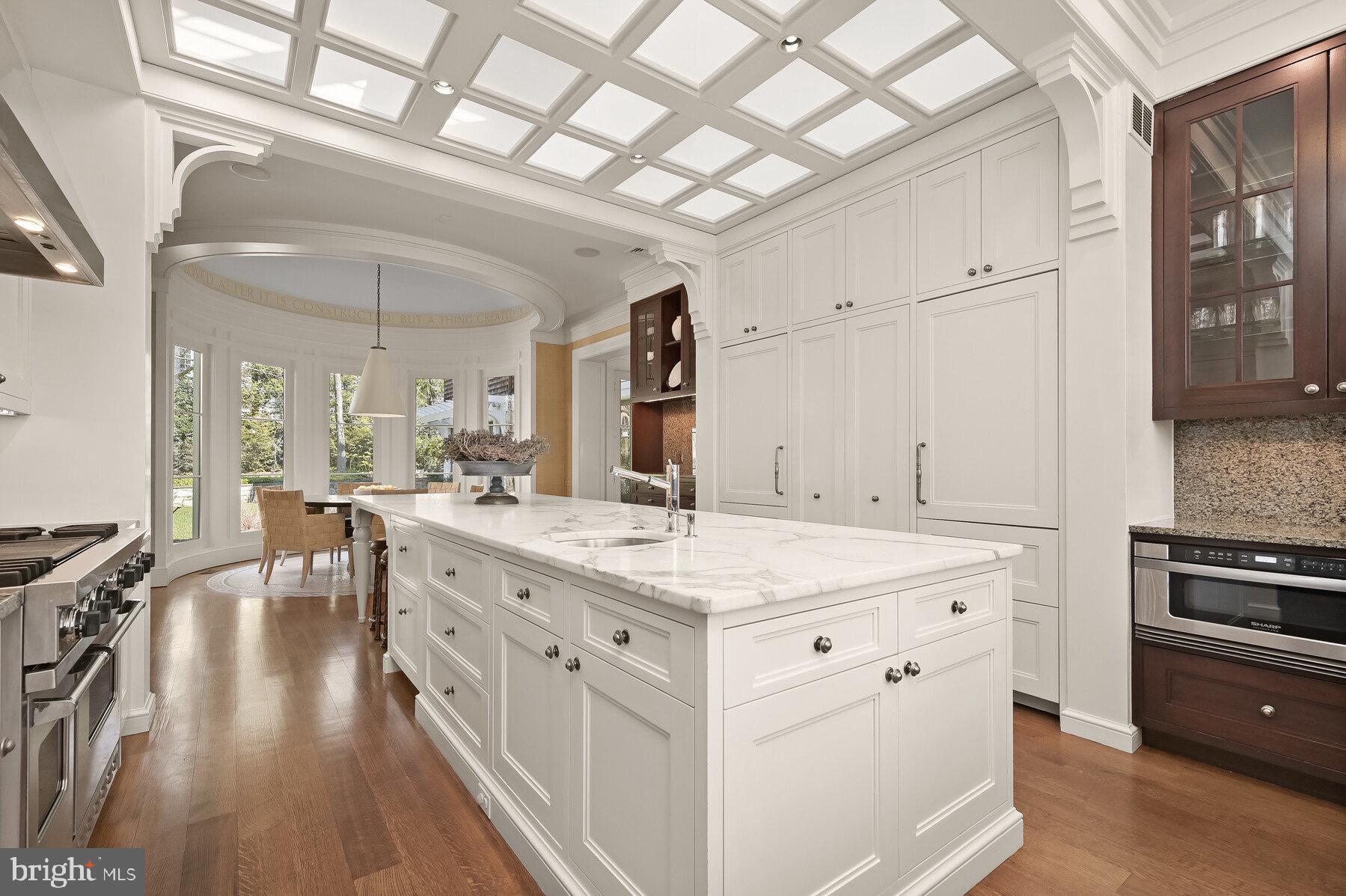 BRADLEY HILLS GROVE - Residential