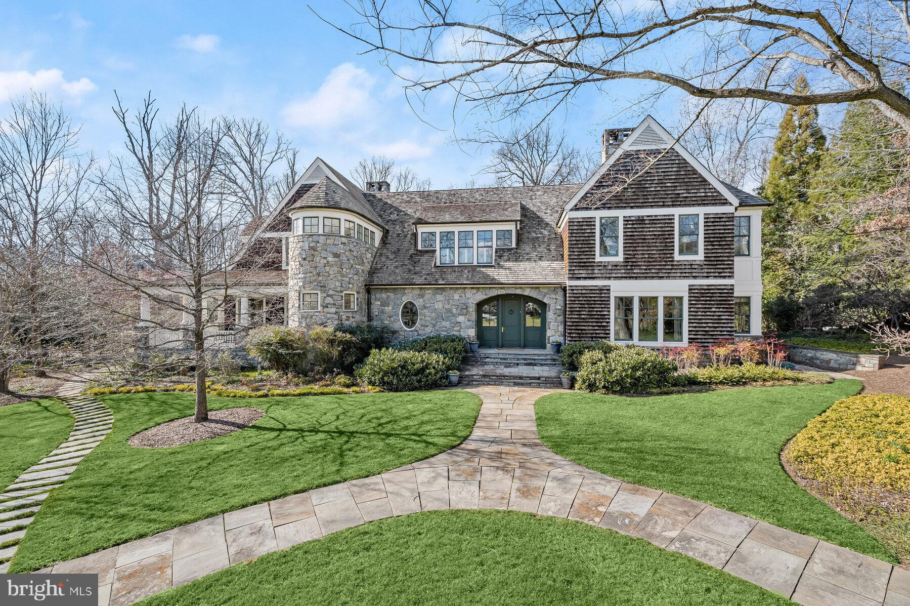 BRADLEY HILLS GROVE - Residential