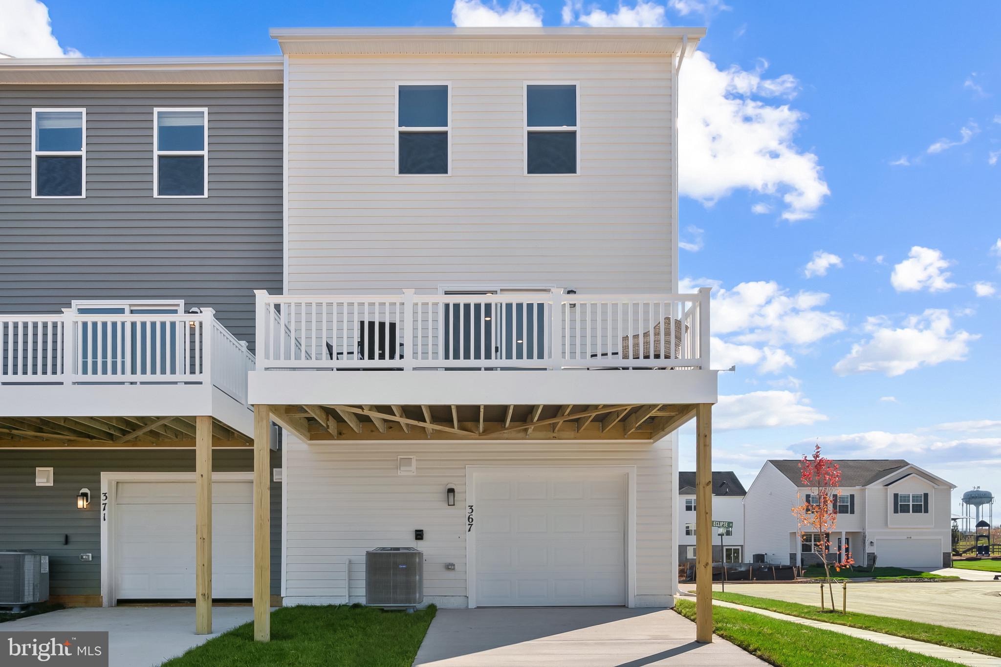 RIVERPOINTE - Residential