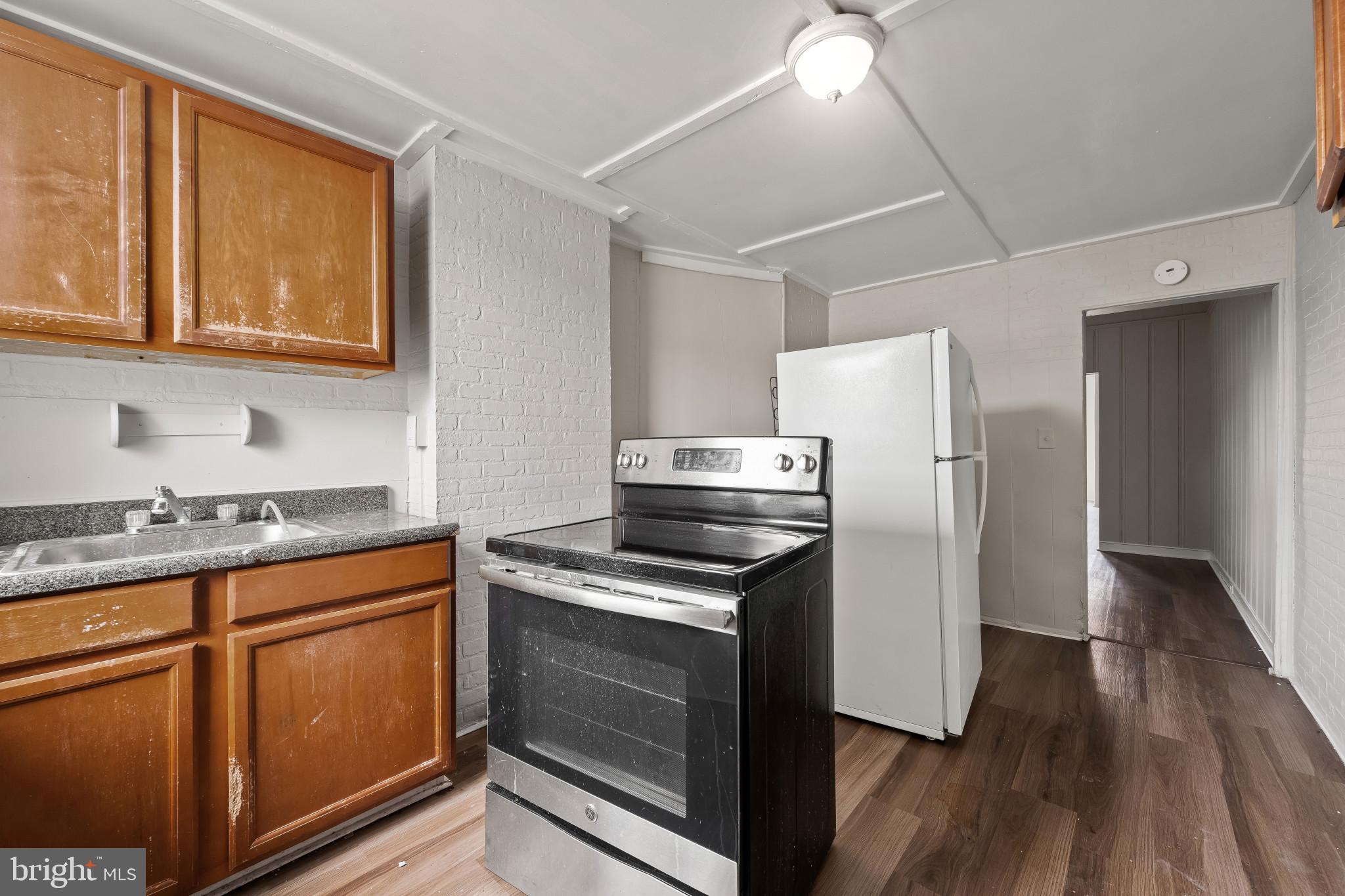 WESTPORT - Residential