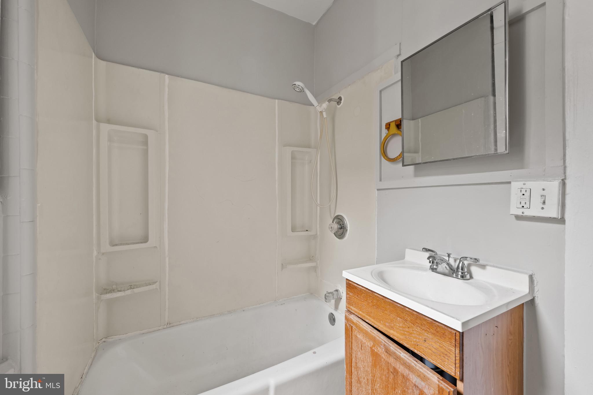 WESTPORT - Residential