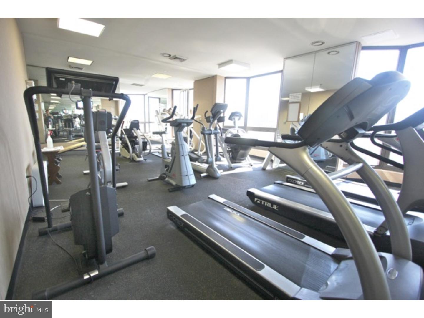 RITTENHOUSE SQUARE - Residential Lease