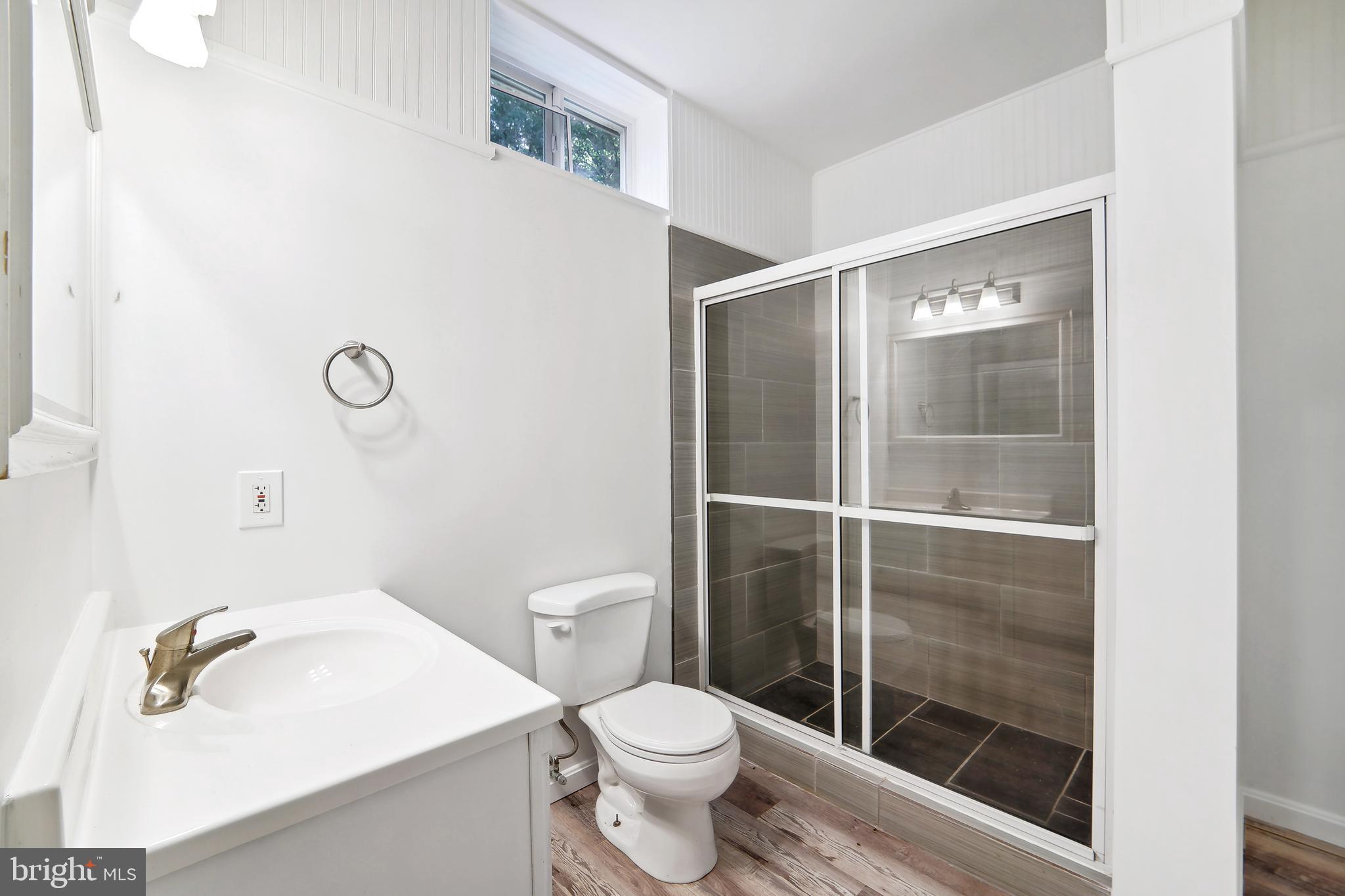 LONDON BRIDGE ESTATES - Residential