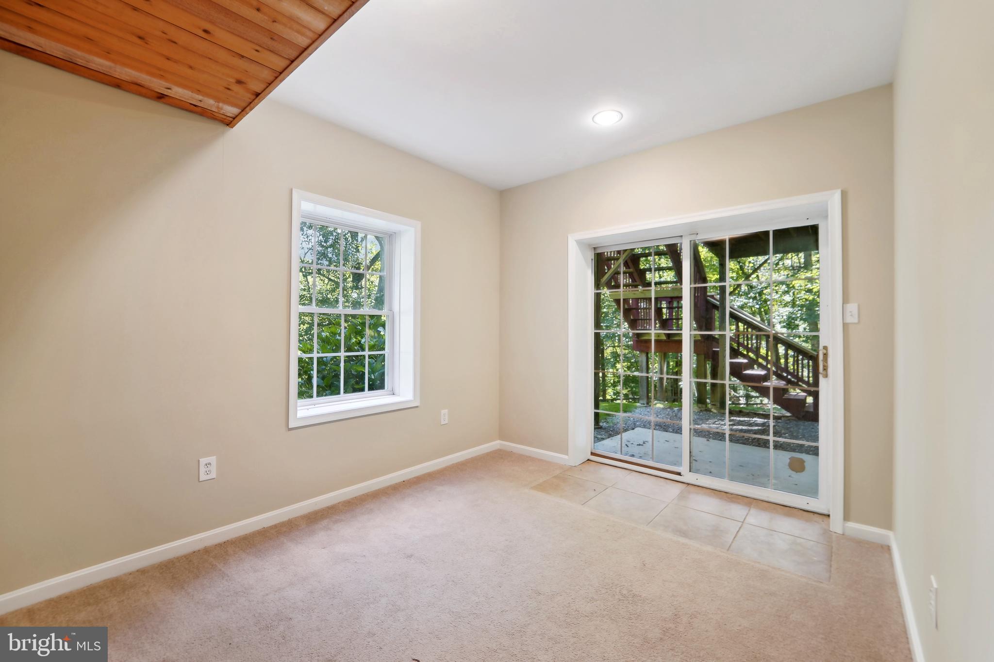 LONDON BRIDGE ESTATES - Residential