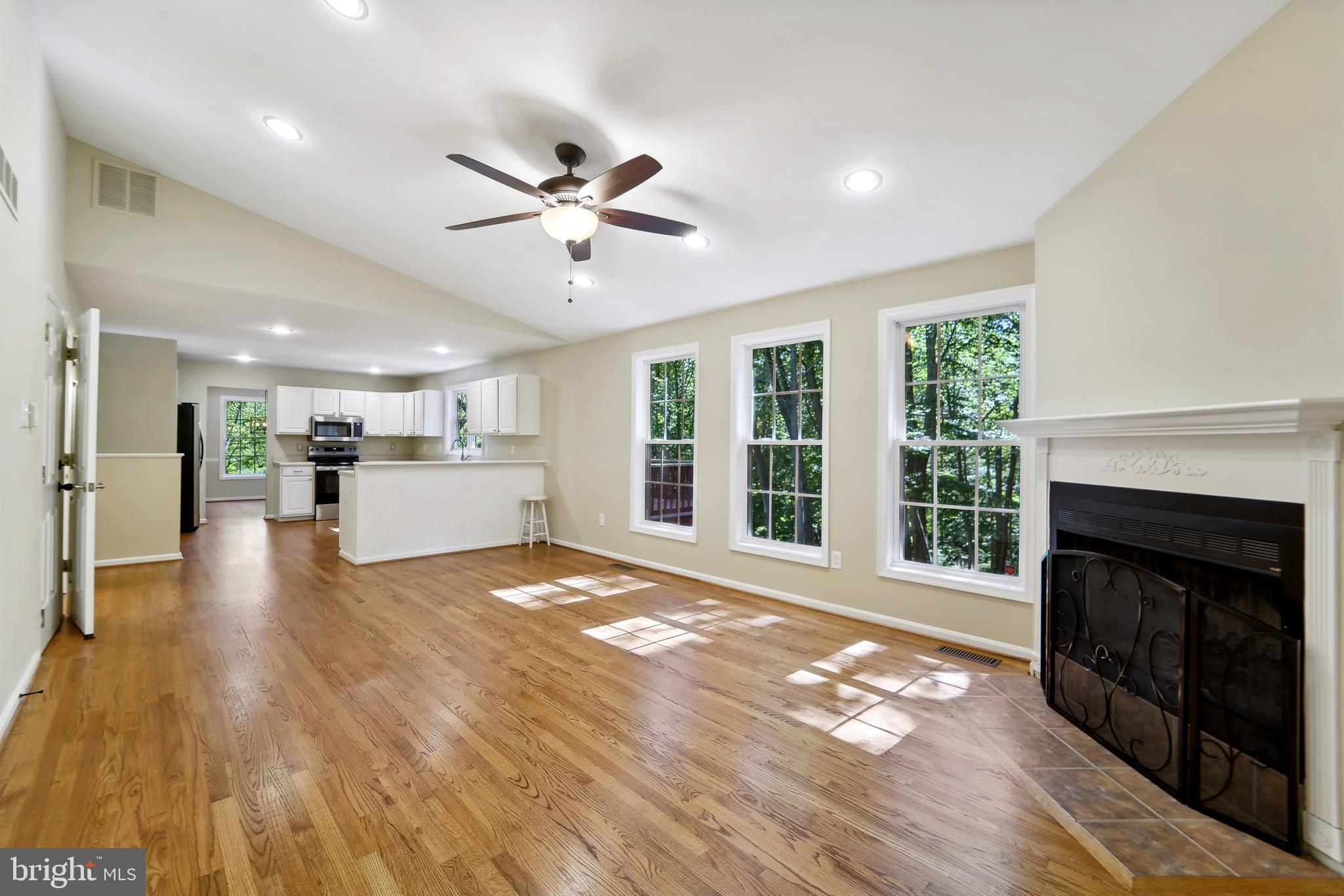 LONDON BRIDGE ESTATES - Residential