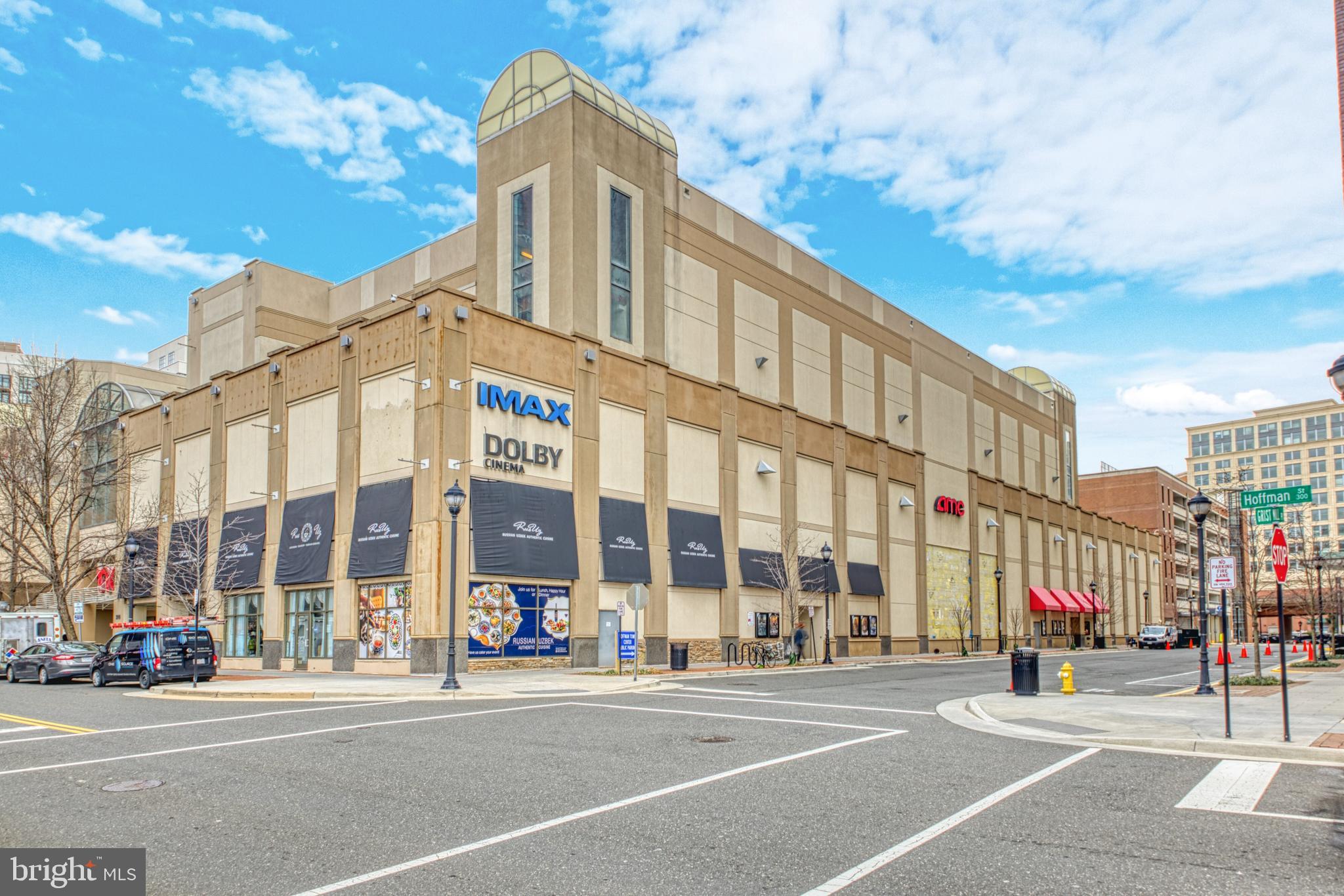 GOVERNORS GROVE - Residential Lease